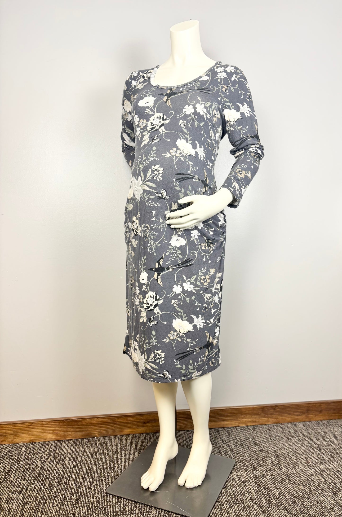 L - Old Navy Grey Floral Bodycon Dress