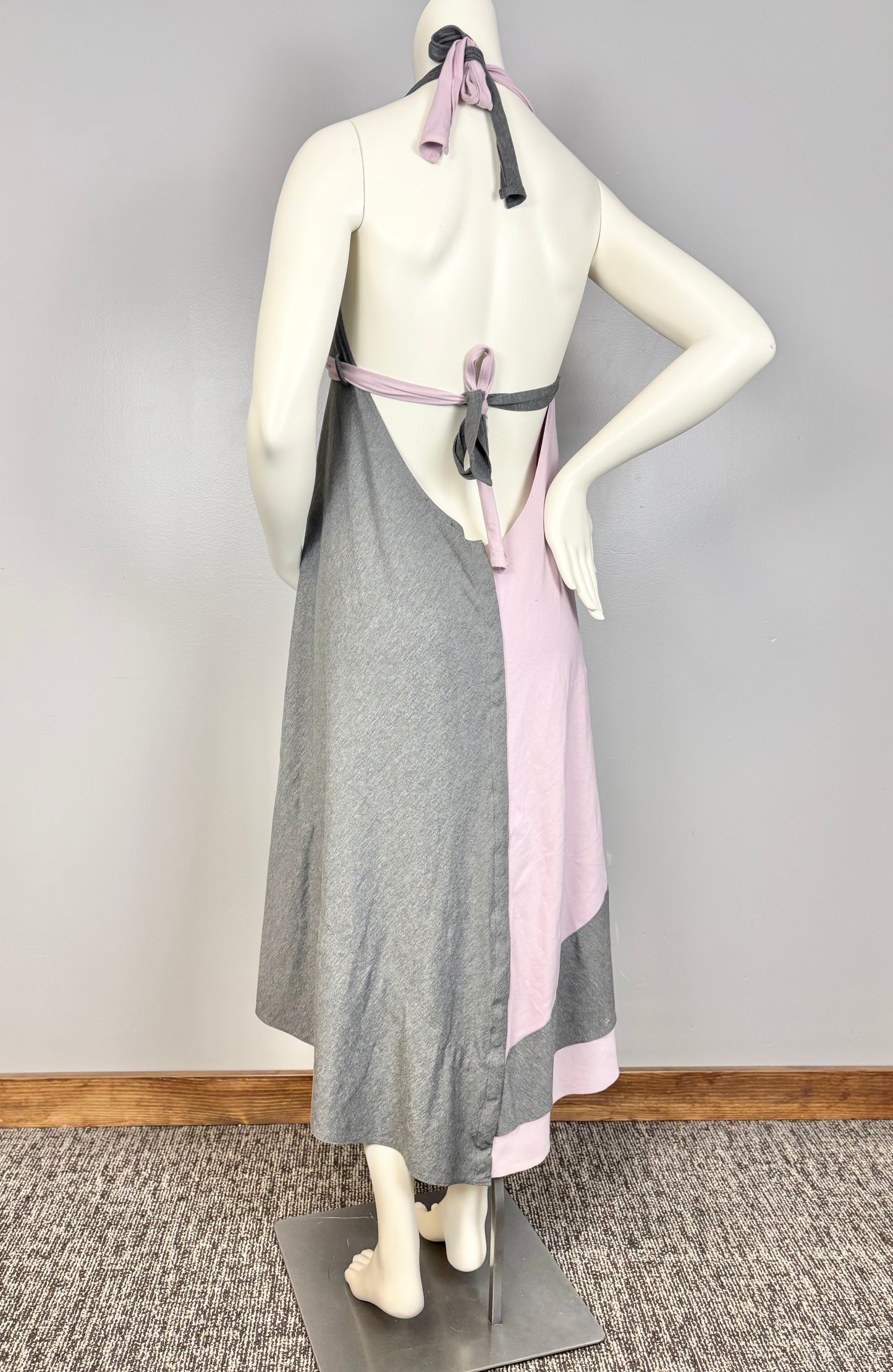 XL - Pretty Pushers Birthing Gown