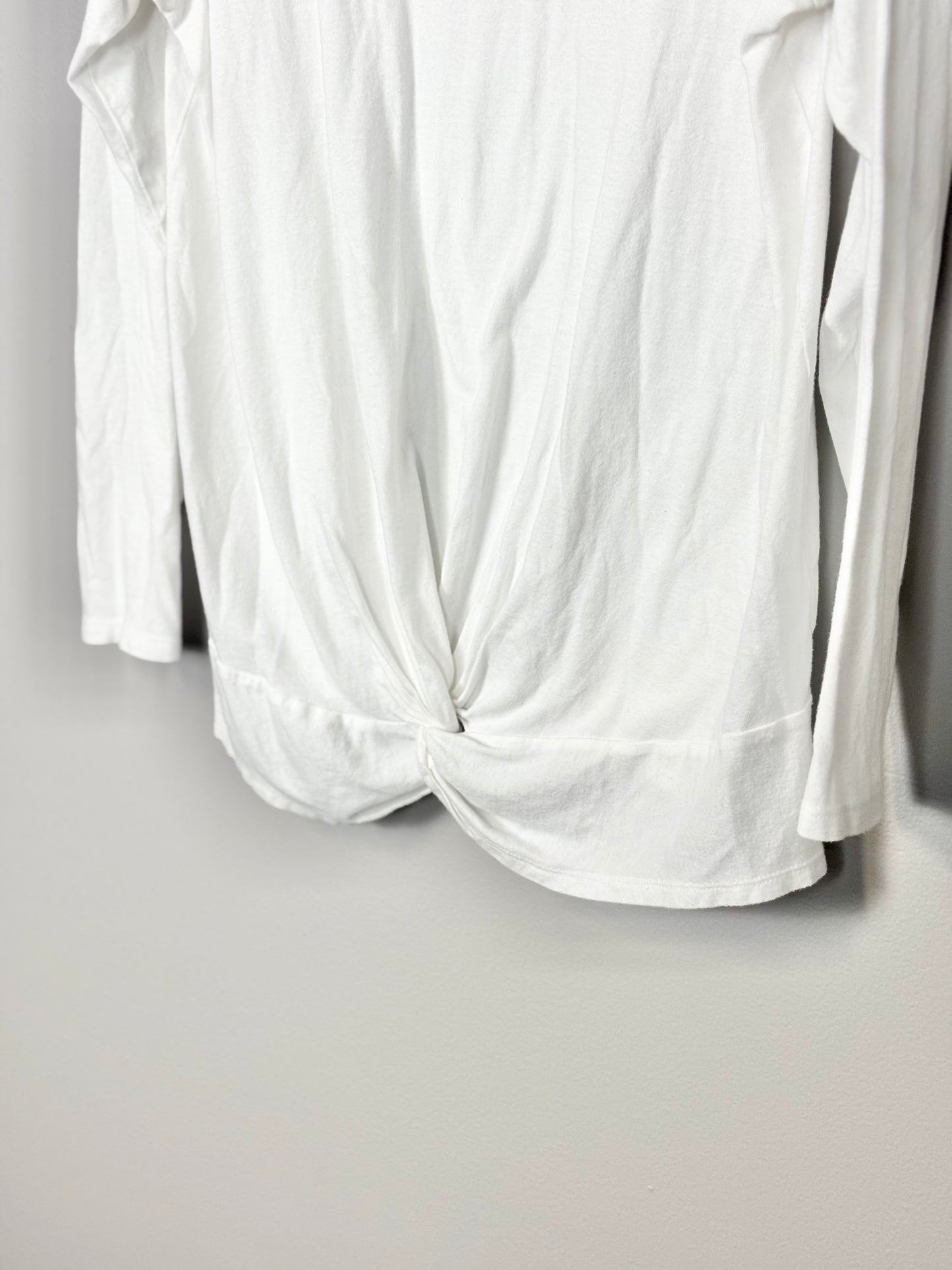L - Old Navy White Long Sleeved Shirt