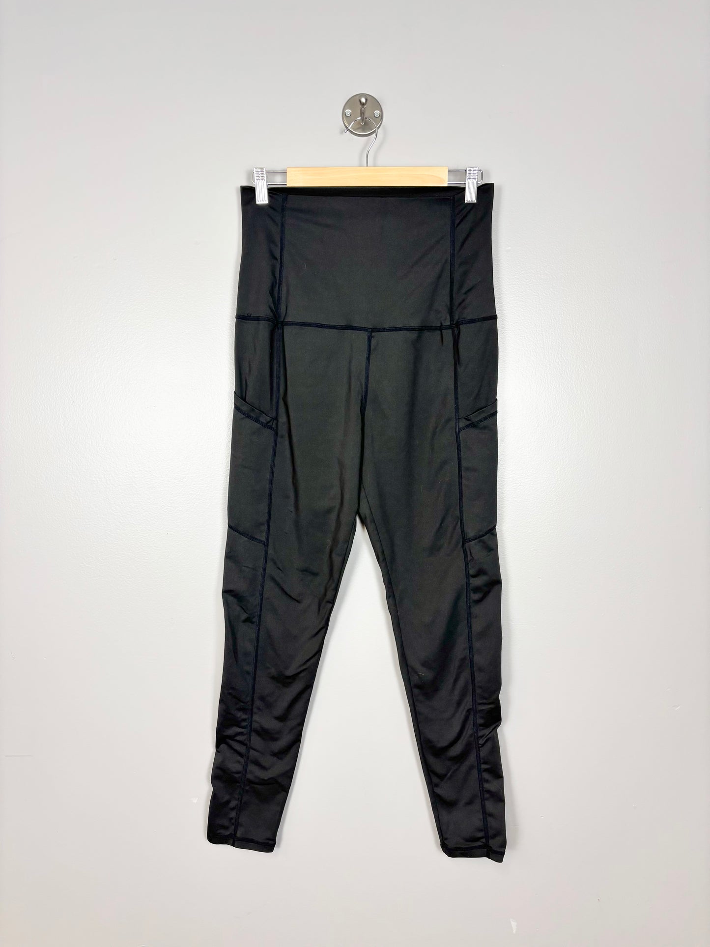 M - Old Navy Elevate Go-Dry Athletic Legging