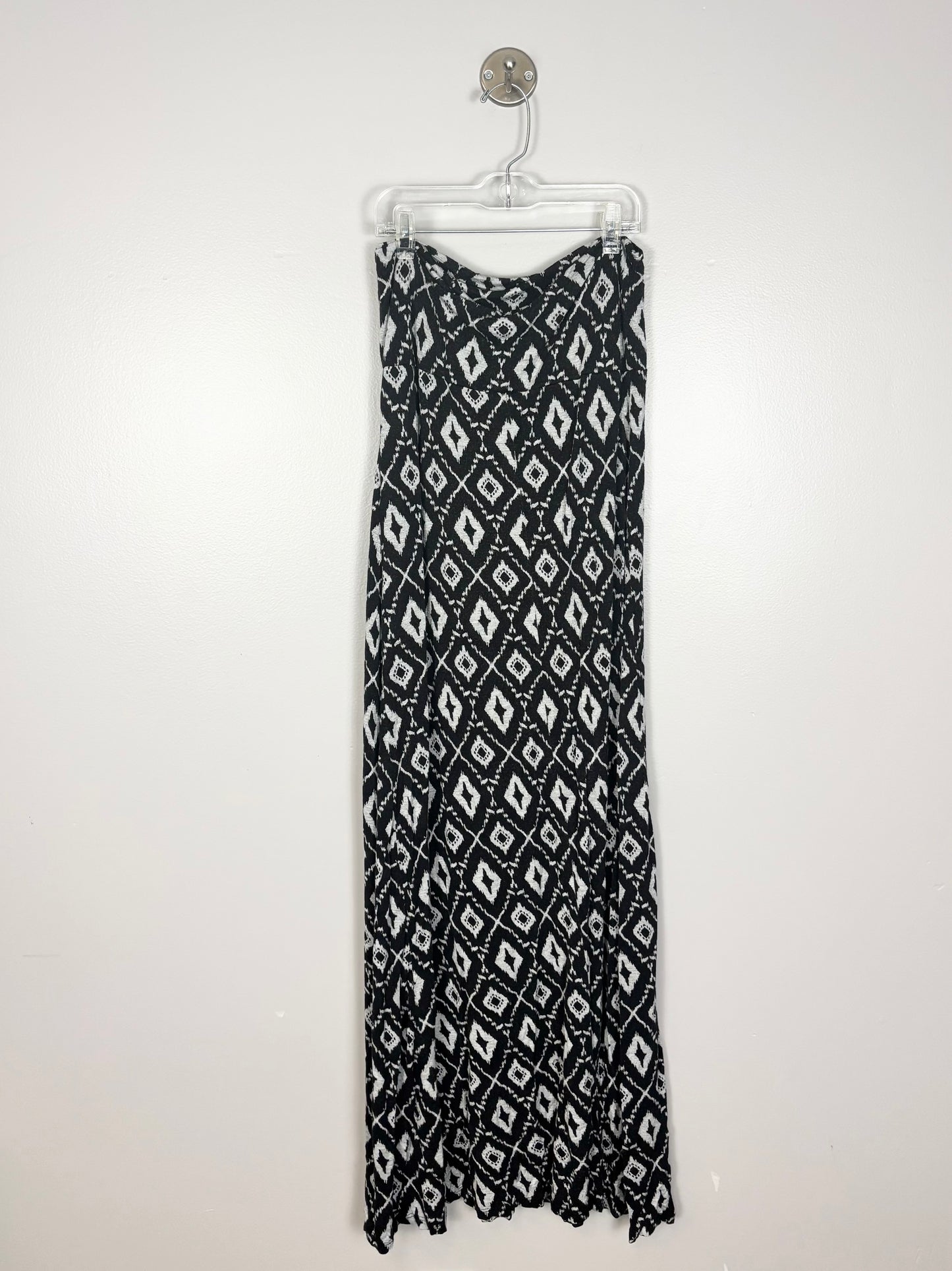 S/M - Stretch Geometric Maxi Skirt