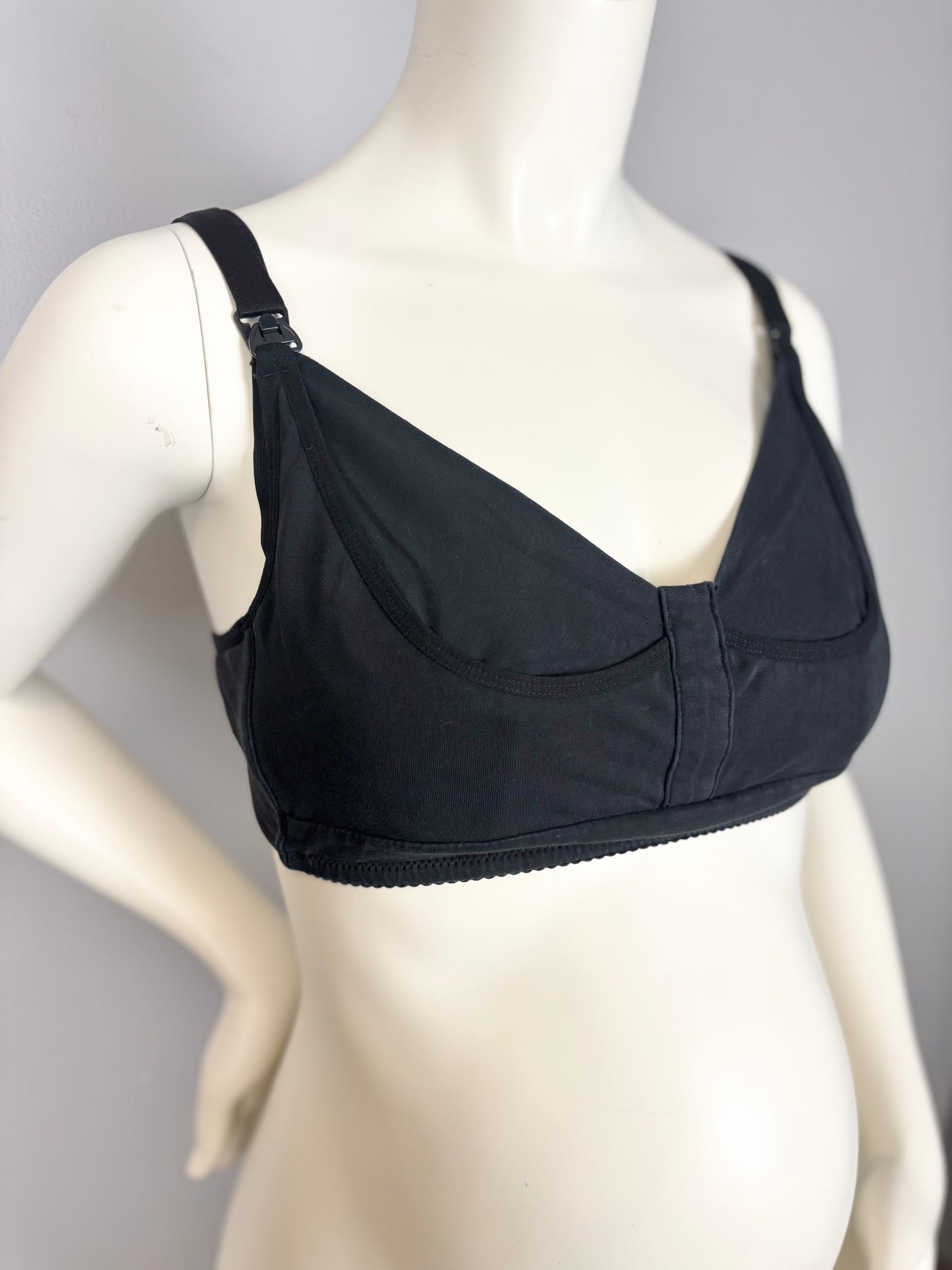 L/XL - Black Nursing/Pumping Bralette