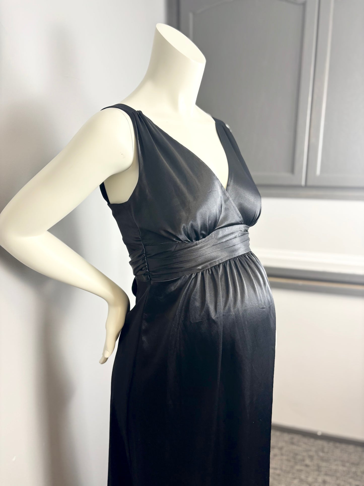 S - Ripe (Limited) Satin Floor-Length Gown