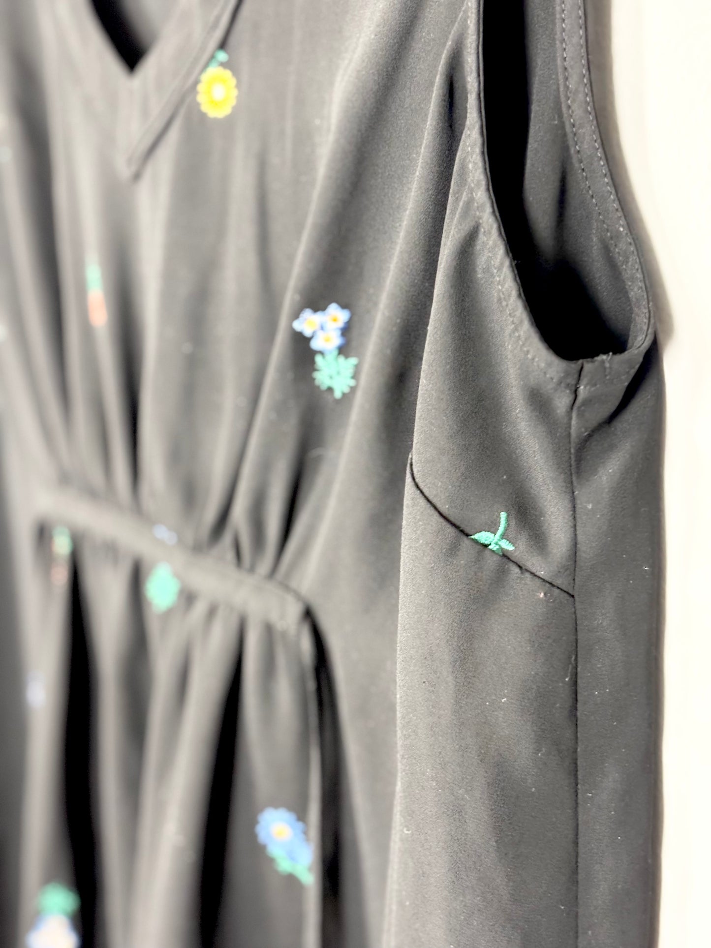 M - Stork & Babe Black Embroidered Florals Blouse