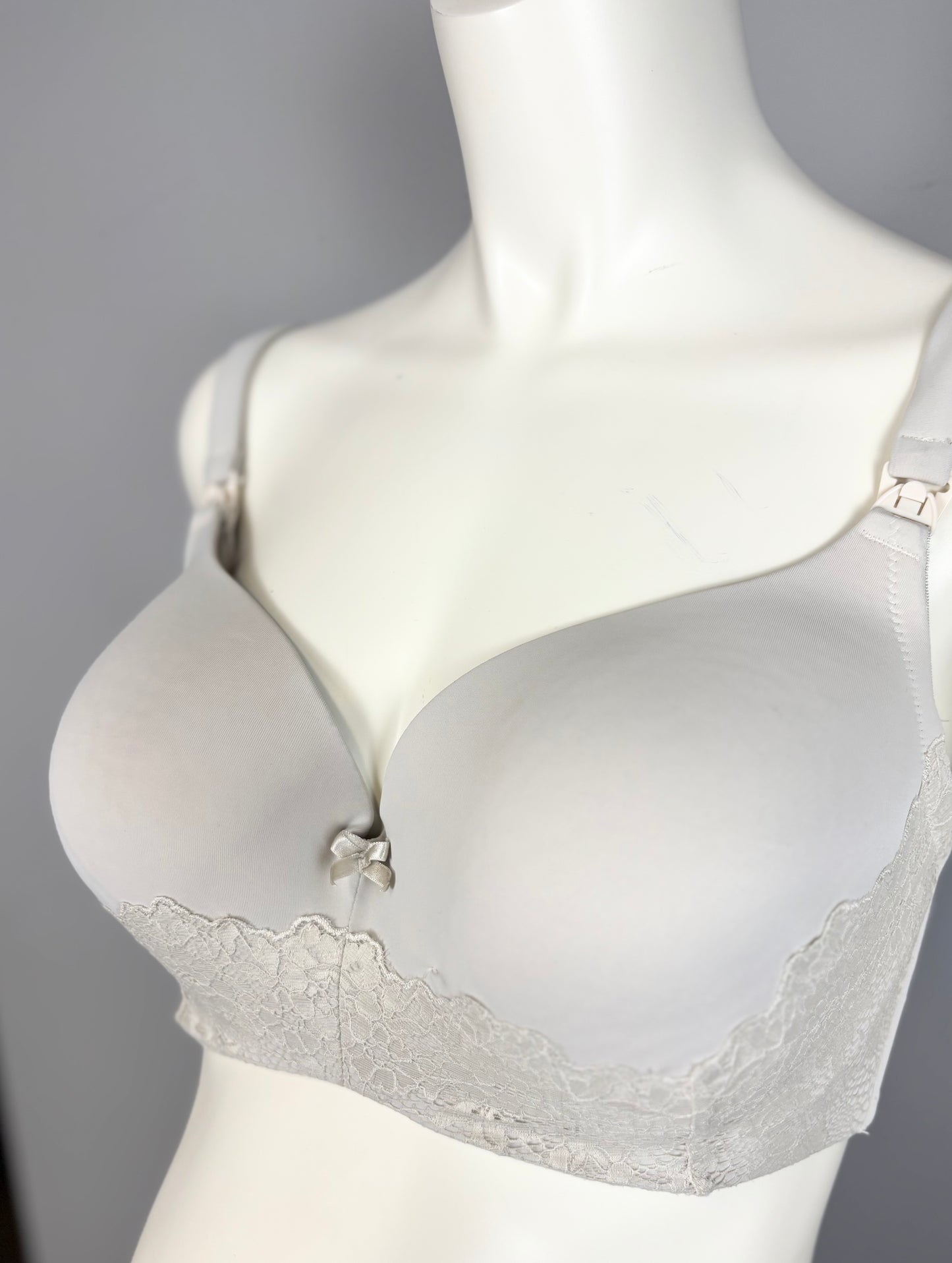 XL/42D - Thyme Cream & Lace Nursing Bra