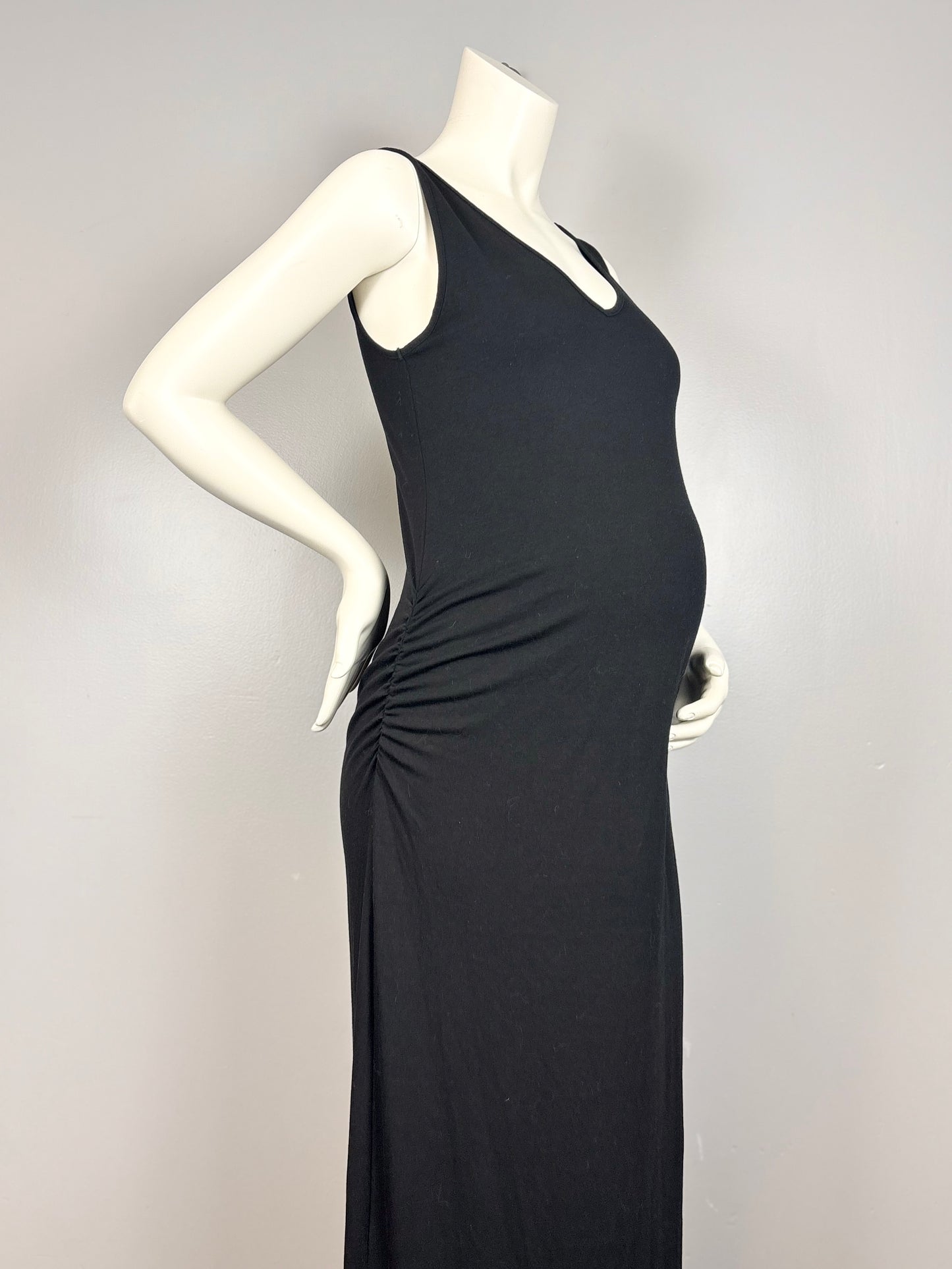 M - Old Navy Sleeveless Black Maxi Dress