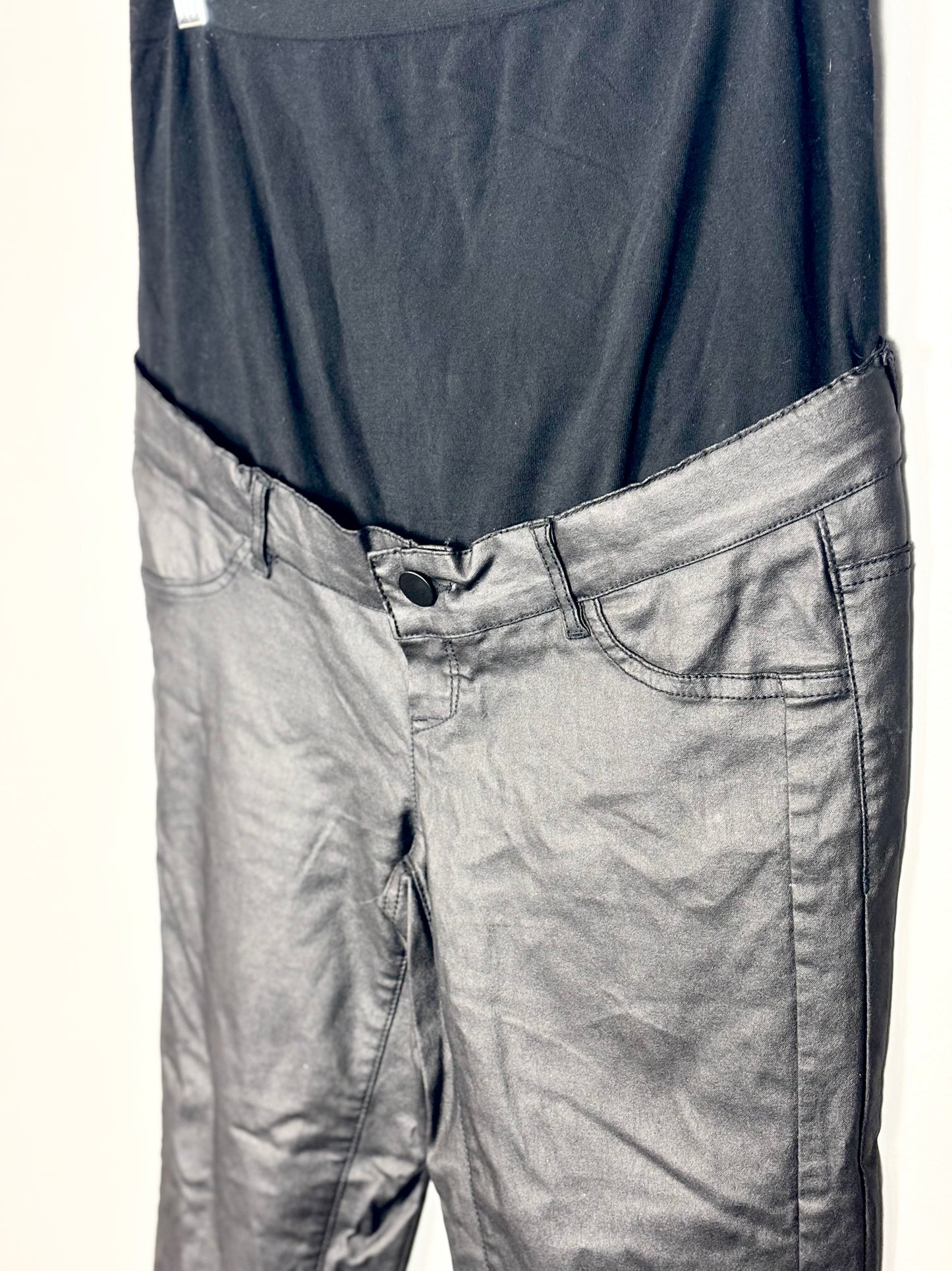 Size 31/L - MamaLicious Slim Black Coated Pants