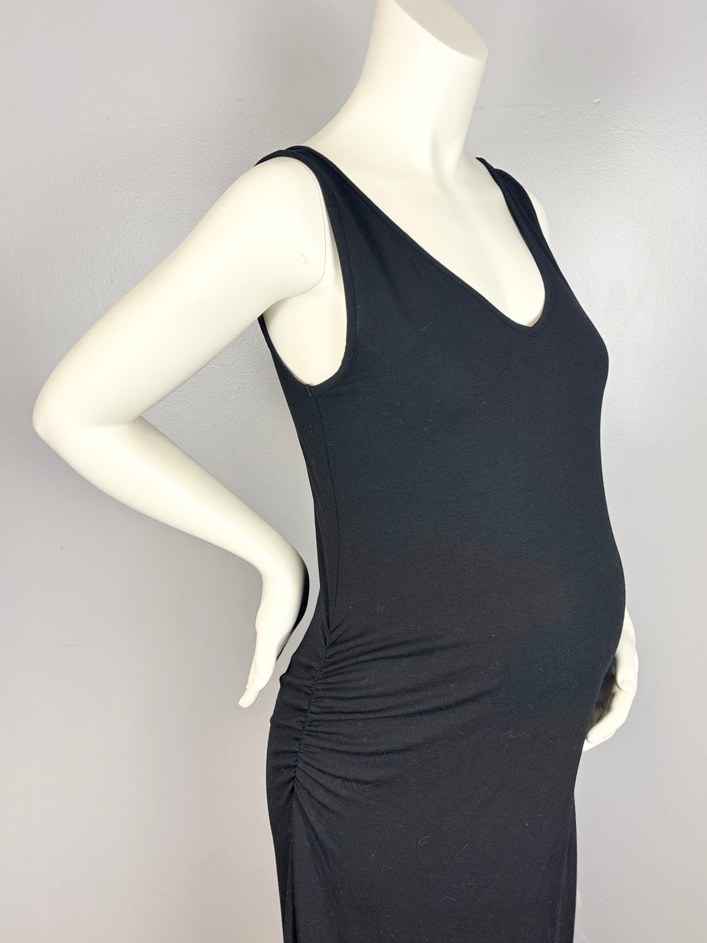 M - Old Navy Sleeveless Black Maxi Dress
