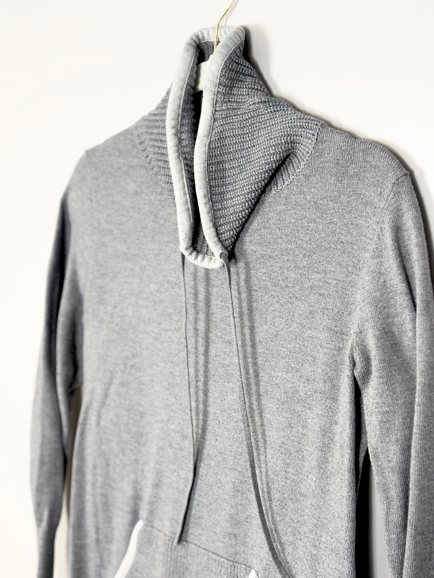 M - Thyme Grey Kangaroo Sweater