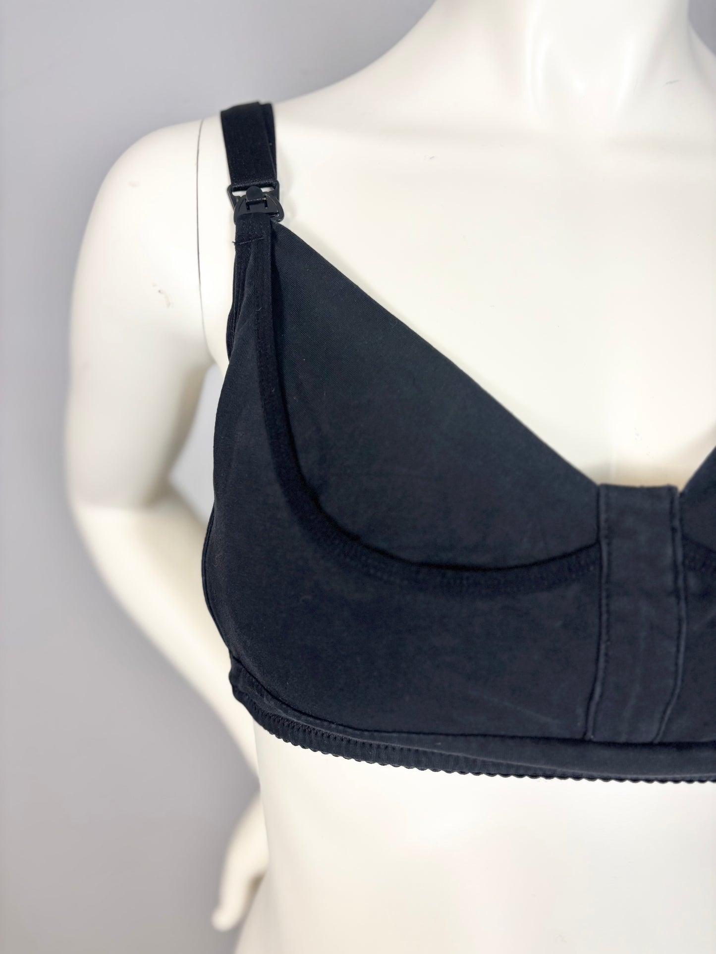 L/XL - Black Nursing/Pumping Bralette