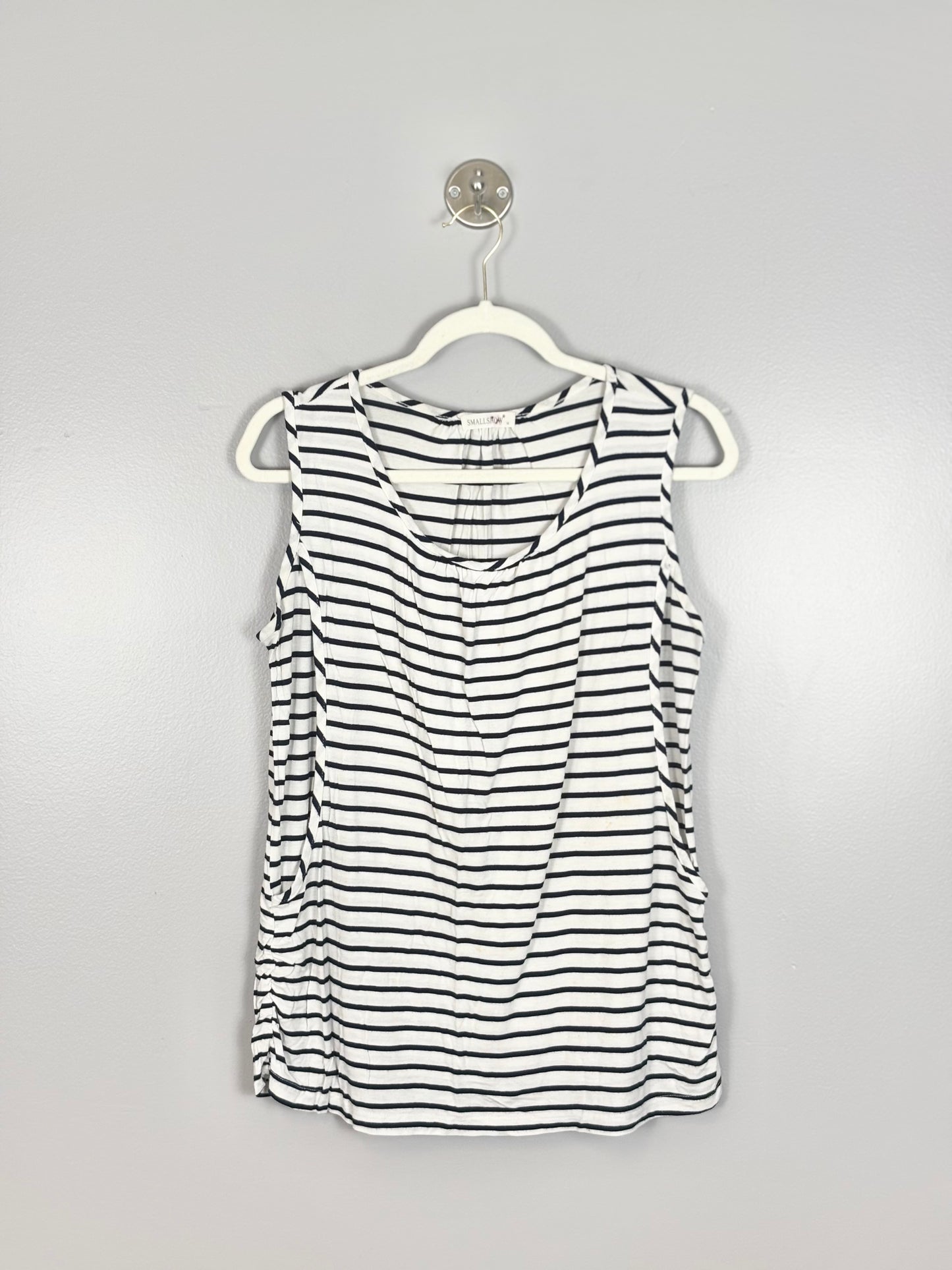 M - Smallshow White Striped Nursing Shirt