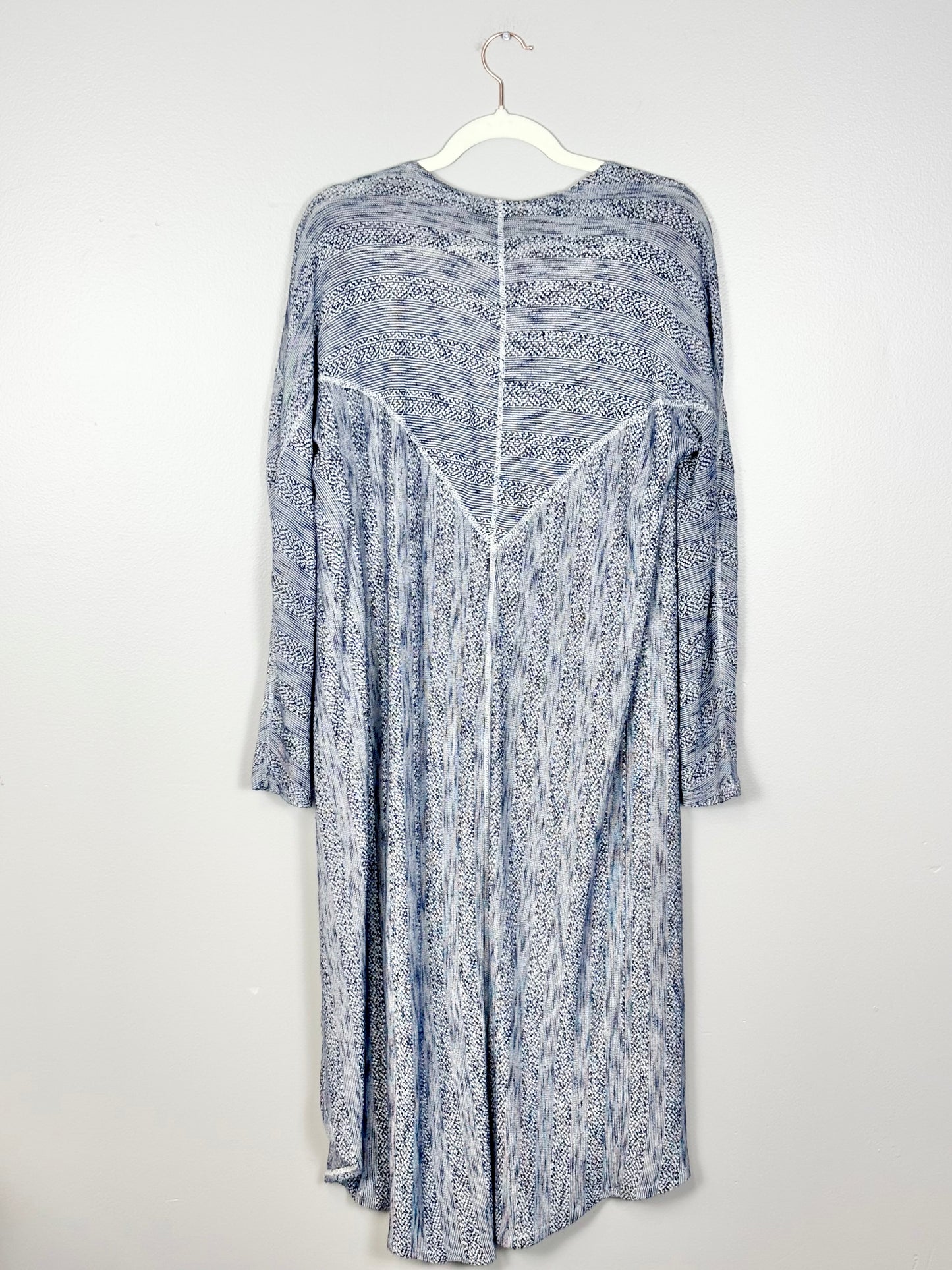 M - Wendy Bellissimo Variegated Blue Cardigan