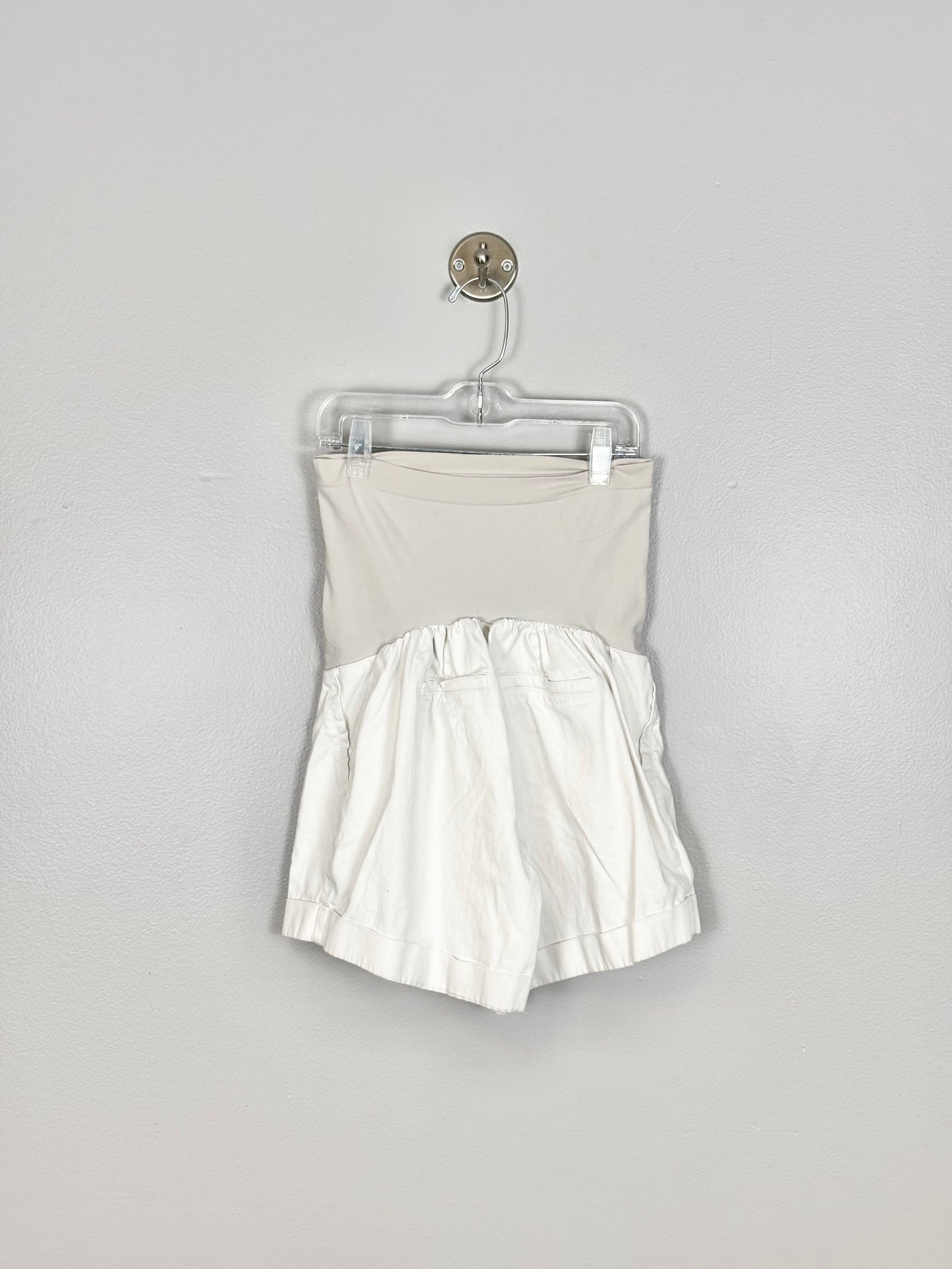 M - Motherhood White Cotton Cuffed Shorts