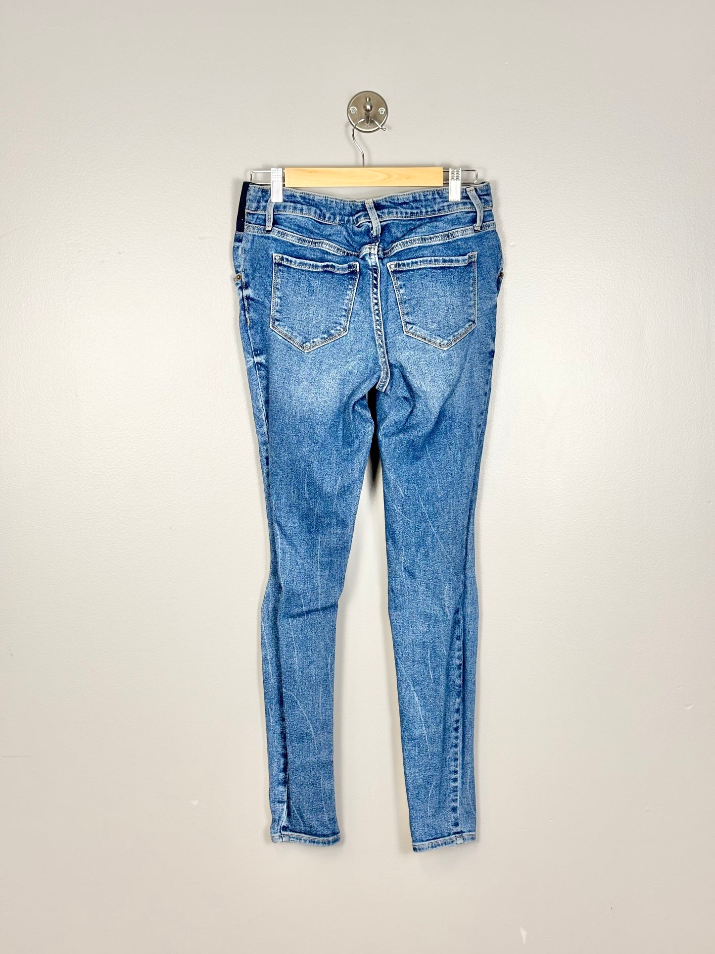 XS/Size 4 - Old Navy Rockstar Super Skinny Distressed Jeans