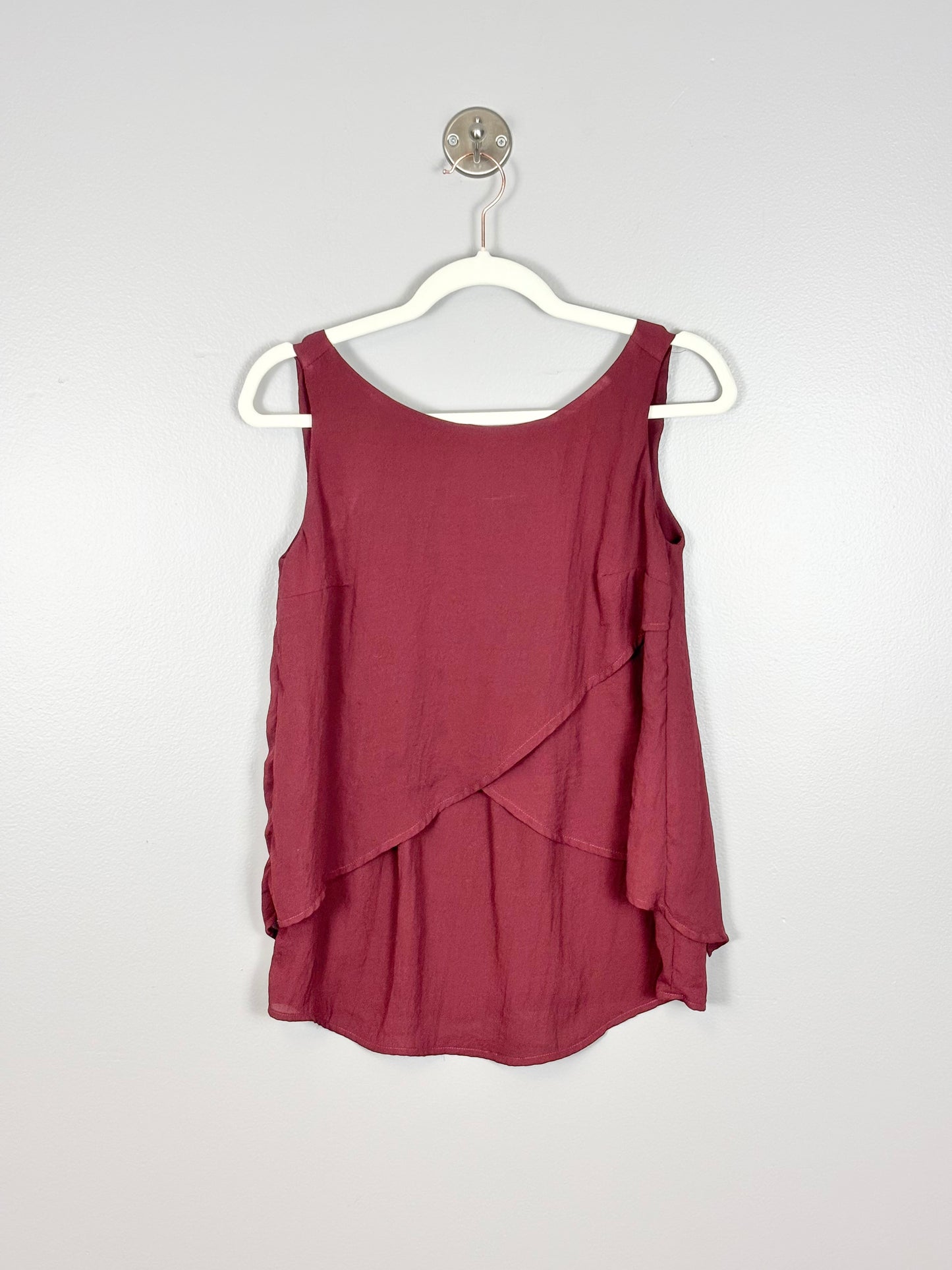 XS/S - Jules & Jim Cabernet Sleevless Blouse