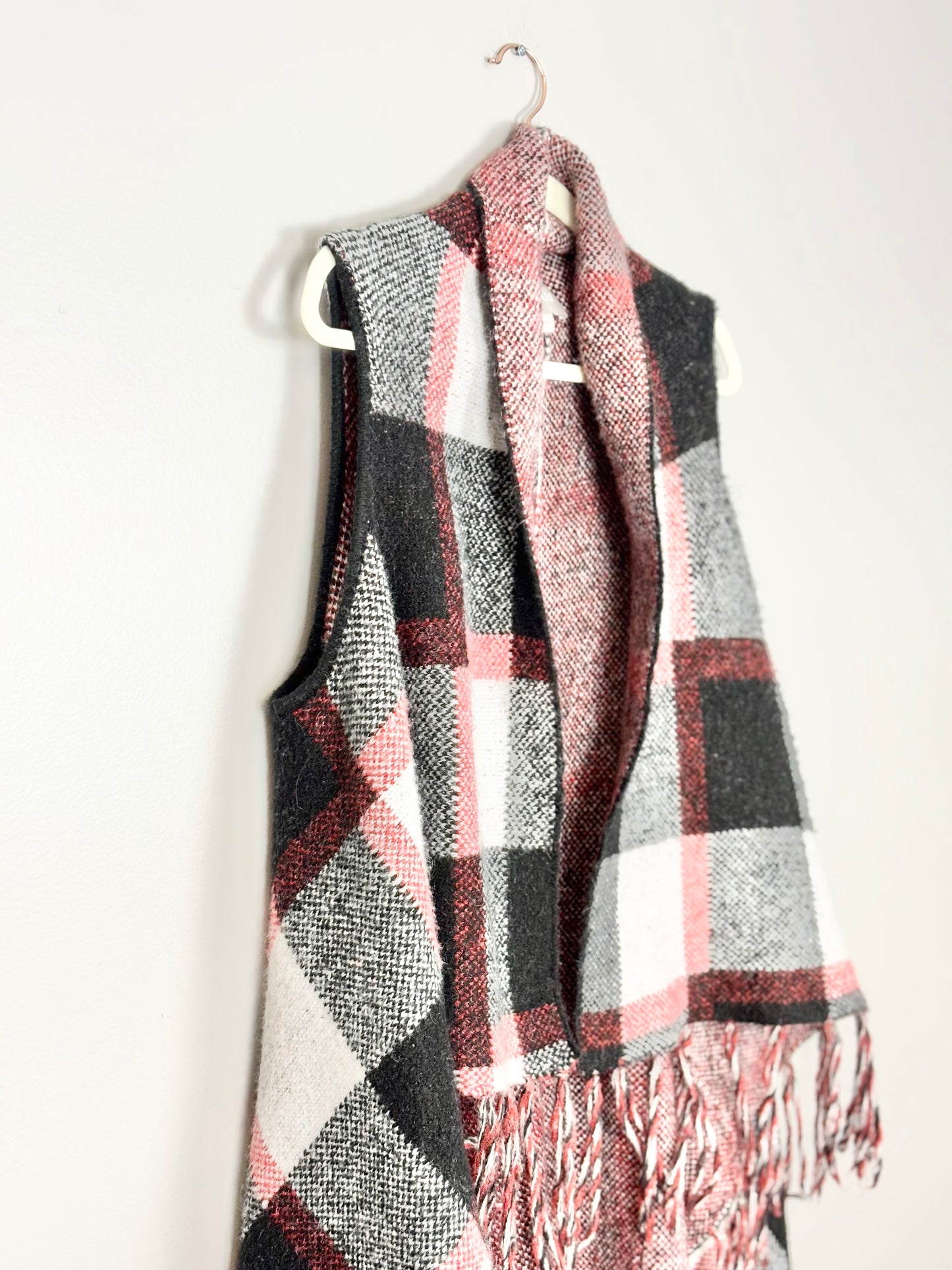 S - Cyrus Check Sweater Vest
