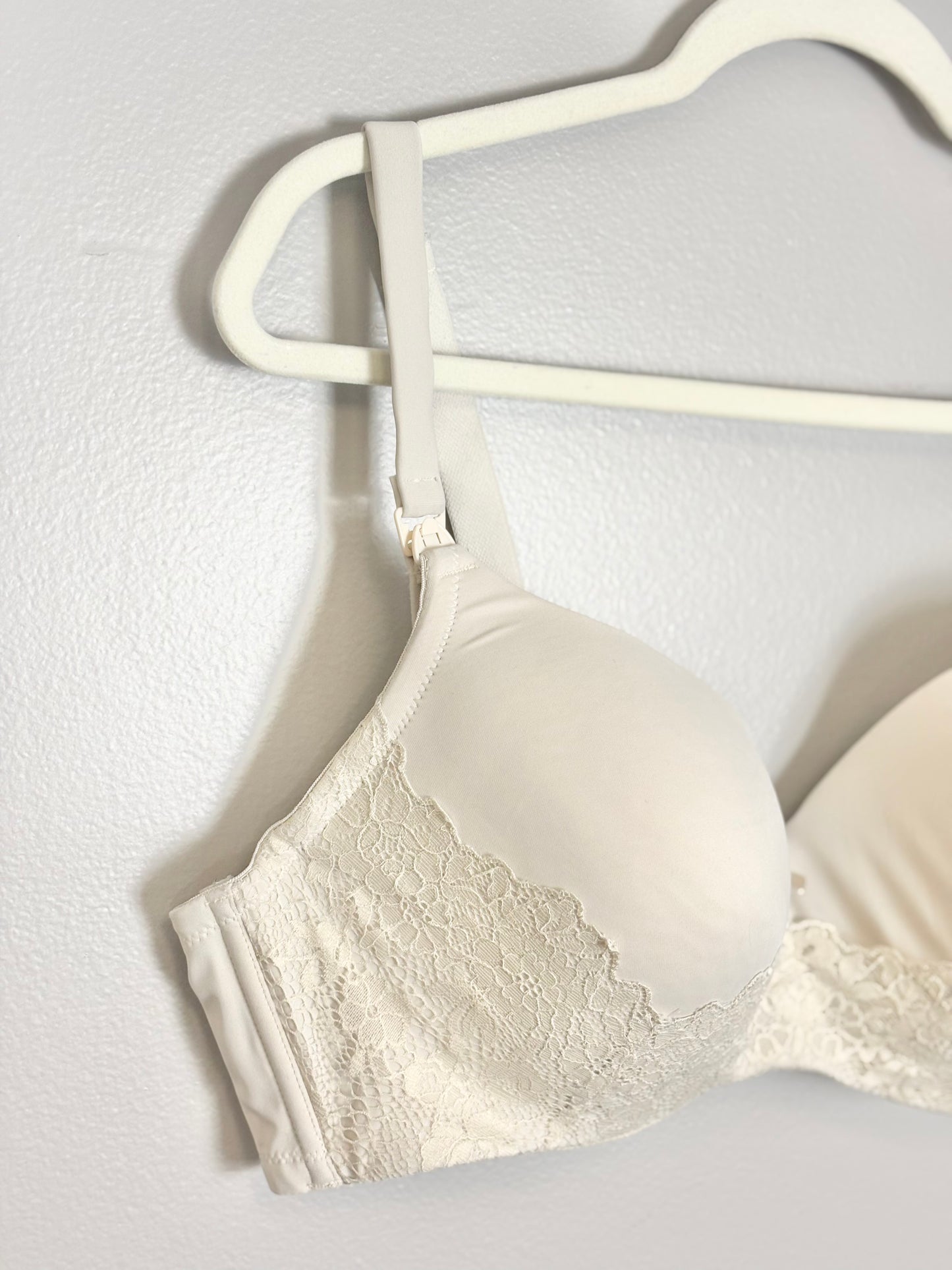 XL/42D - Thyme Cream Satin & Lace Nursing Bra