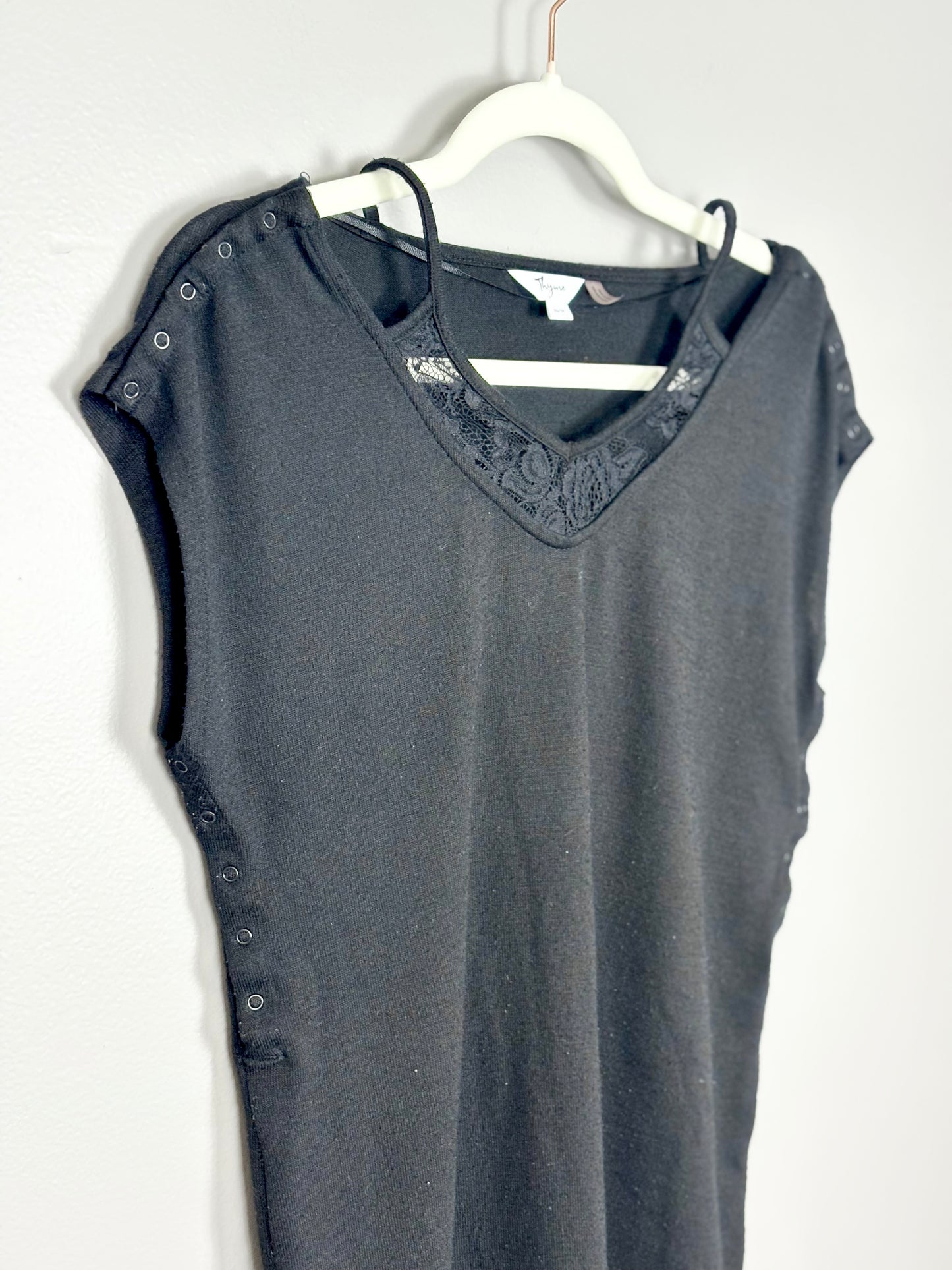 XS - Thyme Snap Side Black Nursing Top