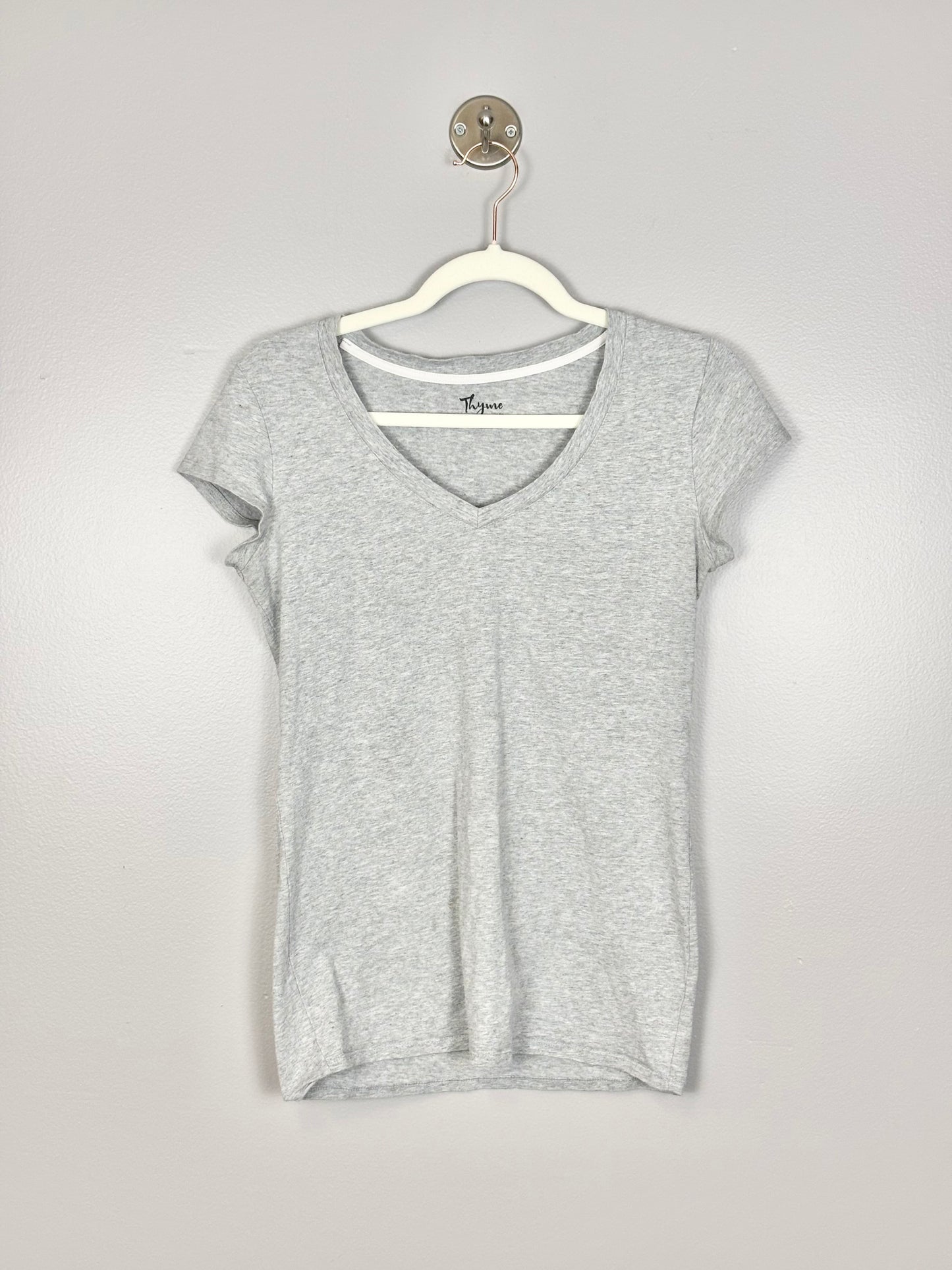 M - Thyme Basic Grey Tee
