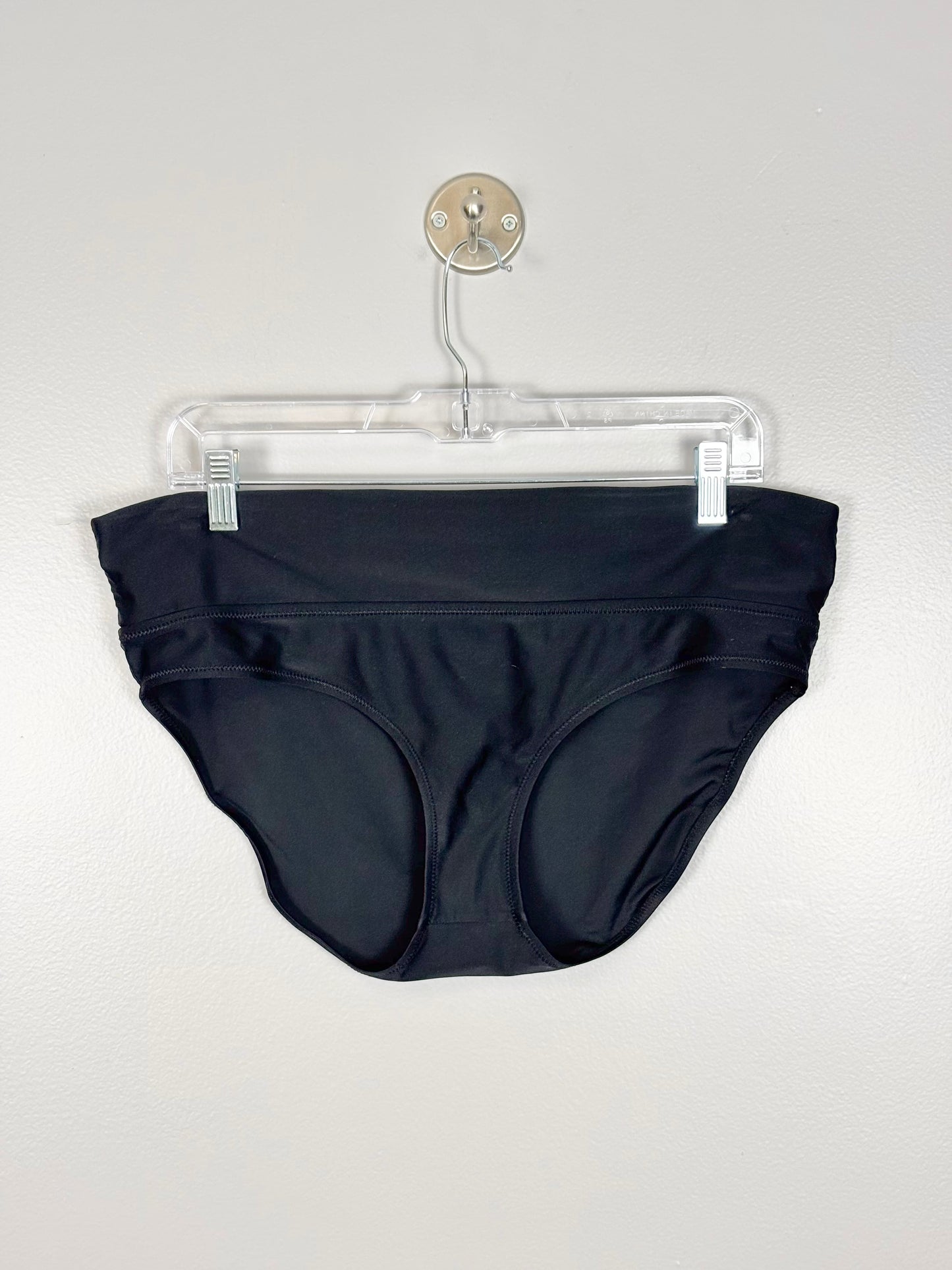 L - Thyme Basic Black Swim Bottoms