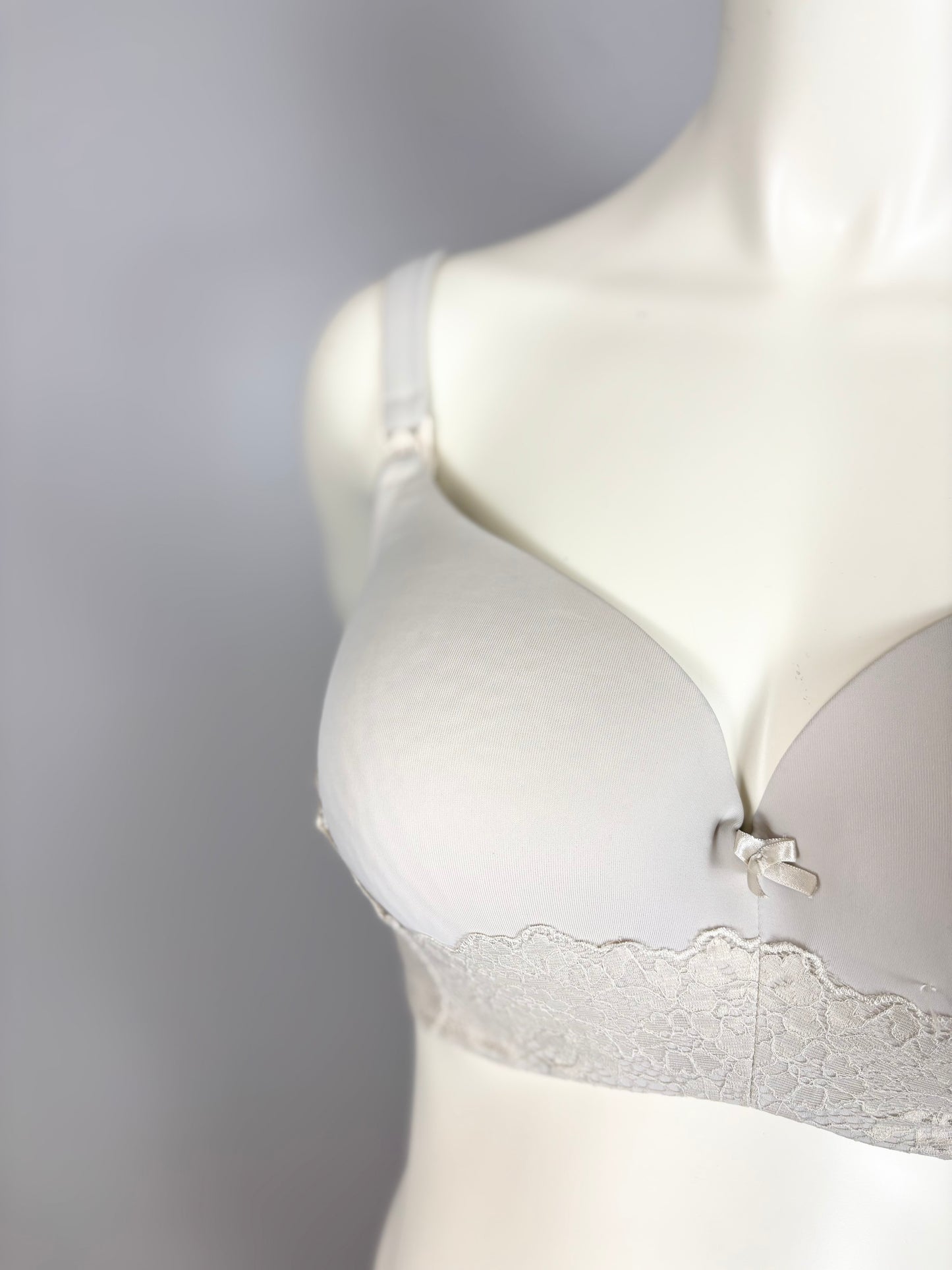 XL/42D - Thyme Cream & Lace Nursing Bra