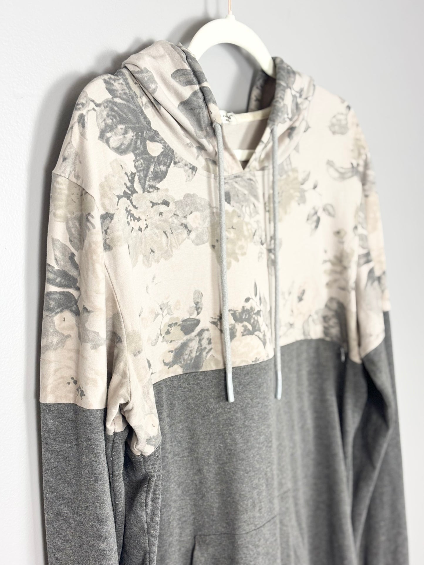XL - Bearsland Muted Florals Nursing Hoodie