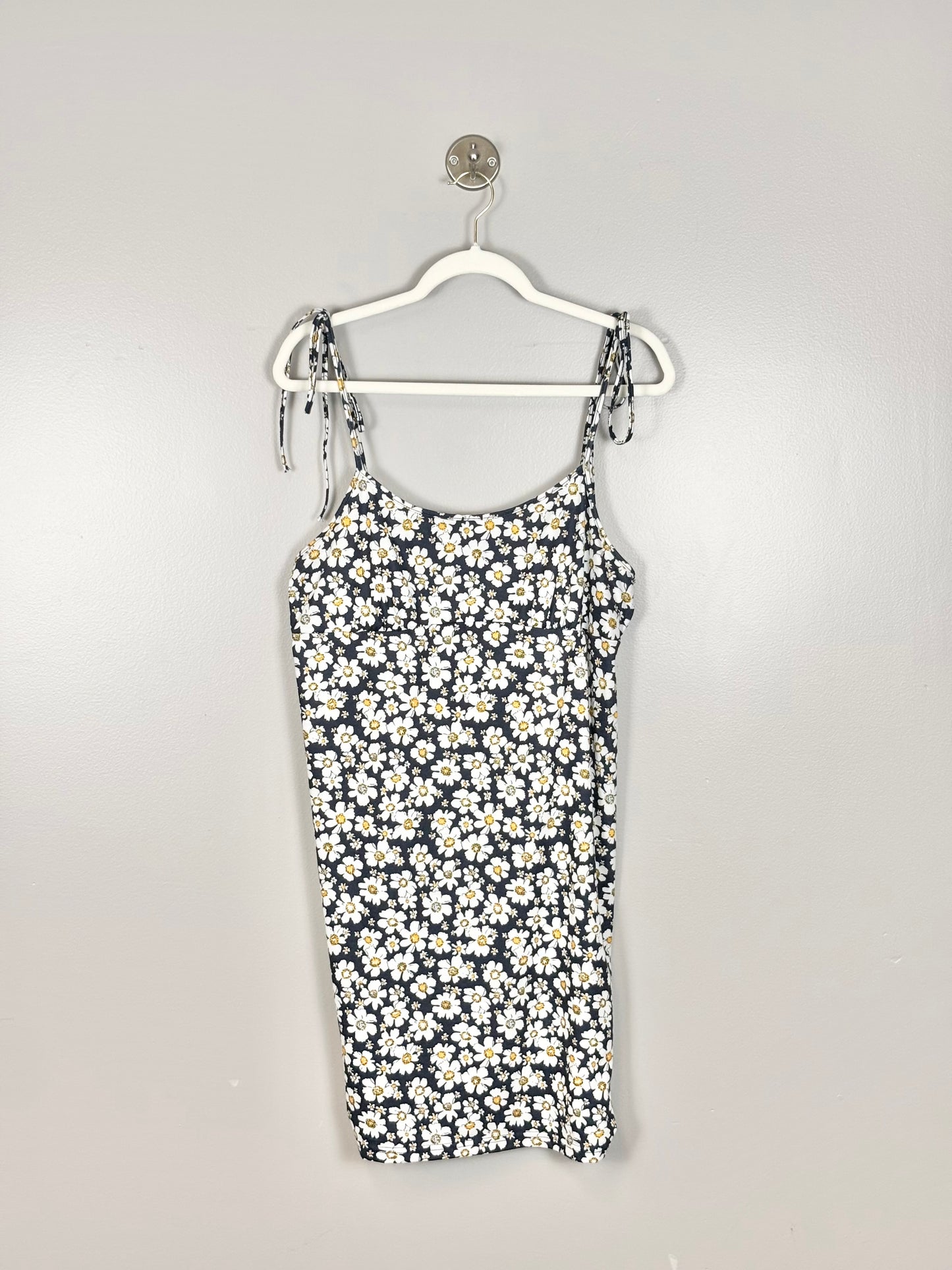 XL - SHEIN Simple Daisies Tie-Shoulder Dress