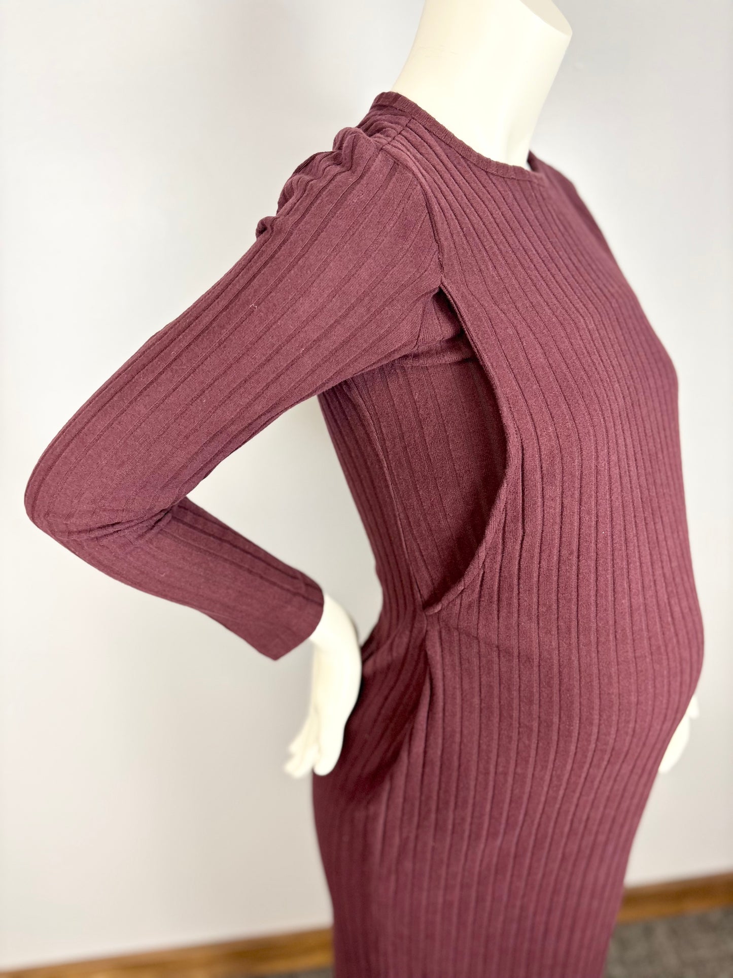 M - Old Navy Soft Ribbed Plum Nursing Dress