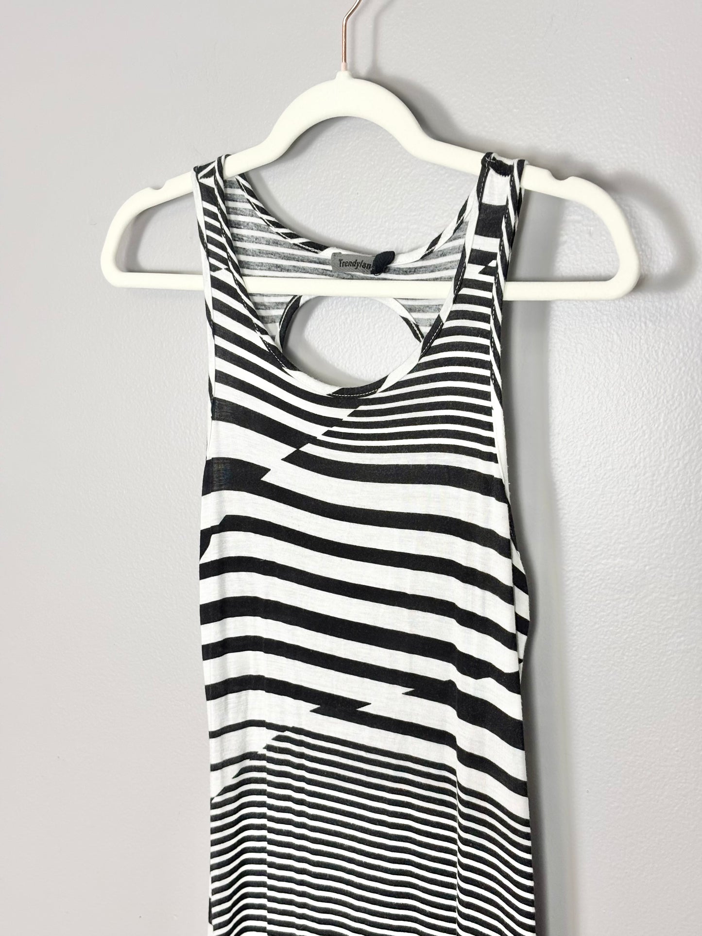 S - Trendyland Asymmetrical Stripe Halter Dress