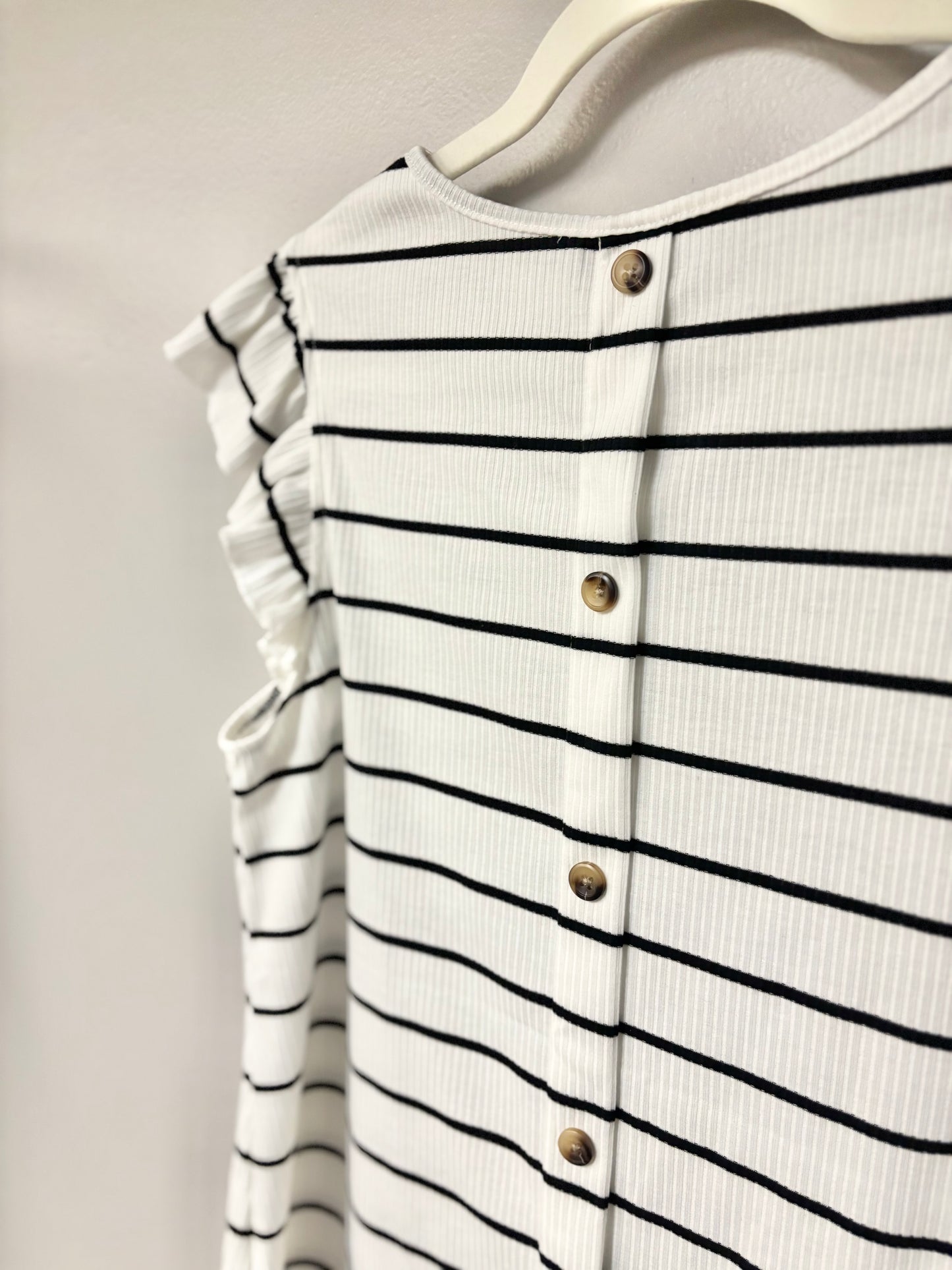 M - SHEIN Black & White Stripe Flutter Sleeve Top