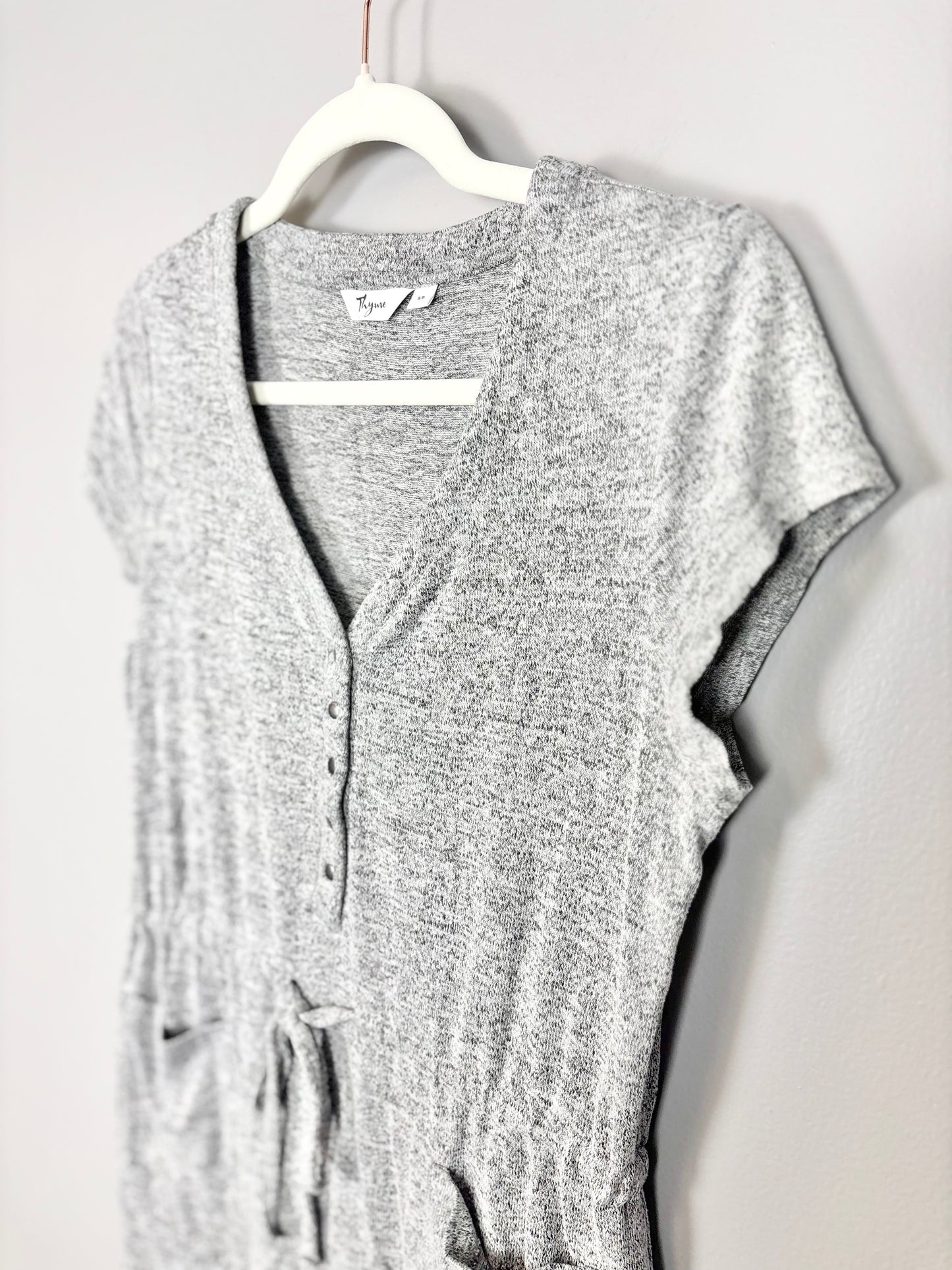 S - Thyme Nursing-Friendly Variegated Grey Shirt
