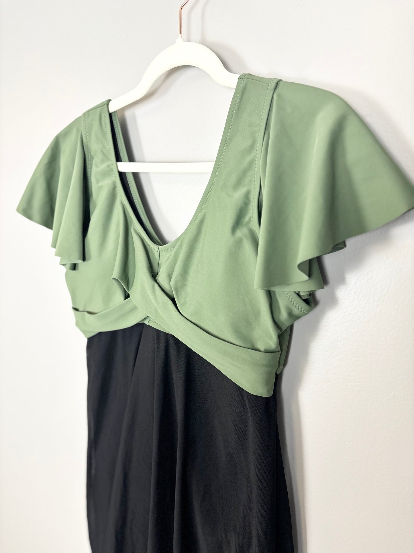 M - Flutter Sleeve Two-Tone Bathing Suit