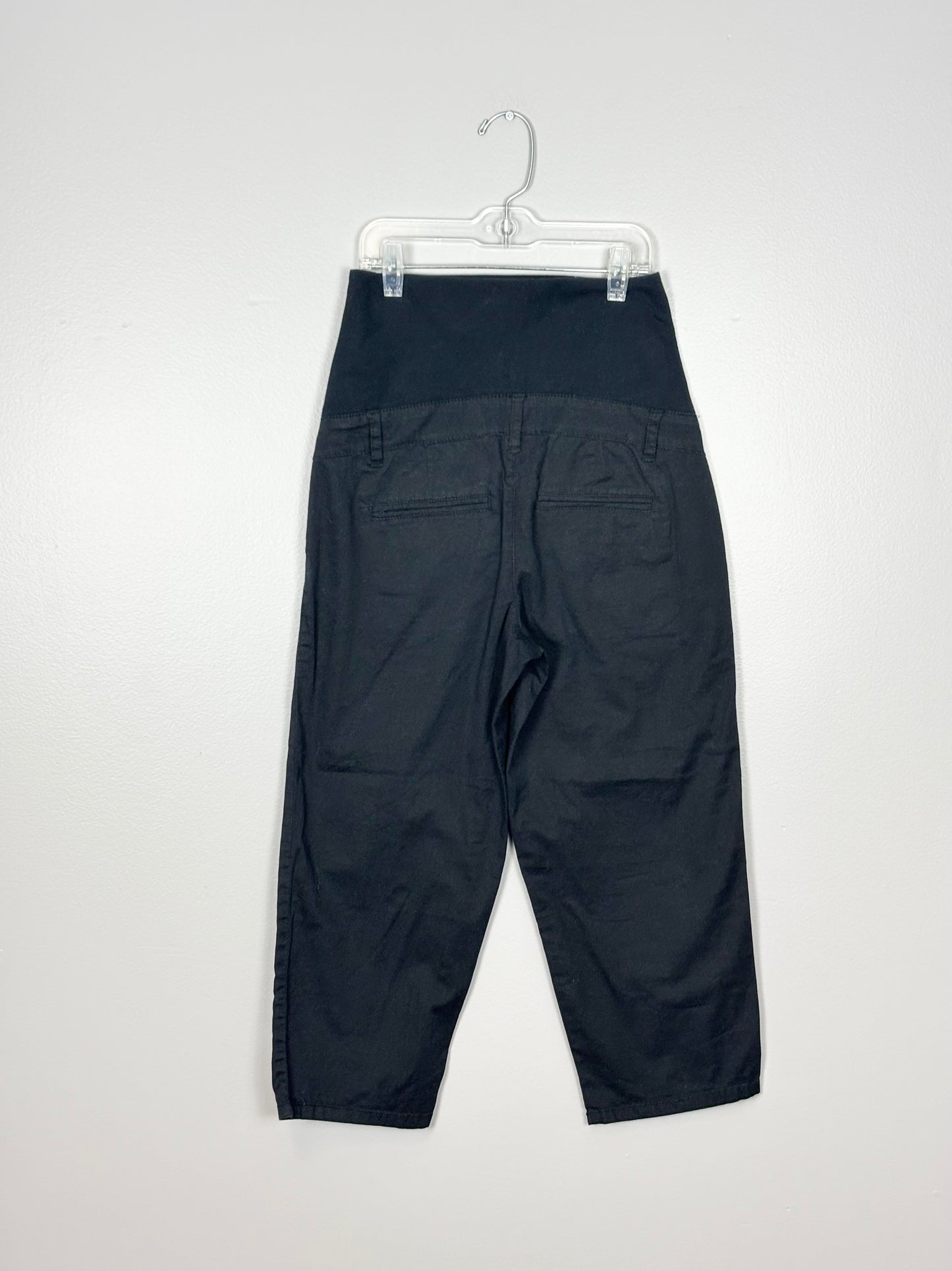 XS - Thyme Black Capri