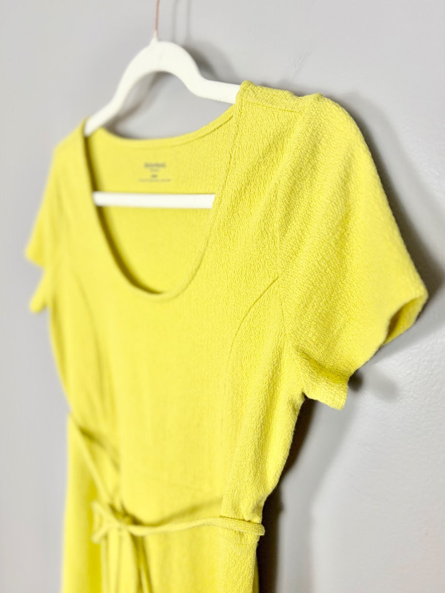 M - Motherhood Lemon Tie Waist Blouse