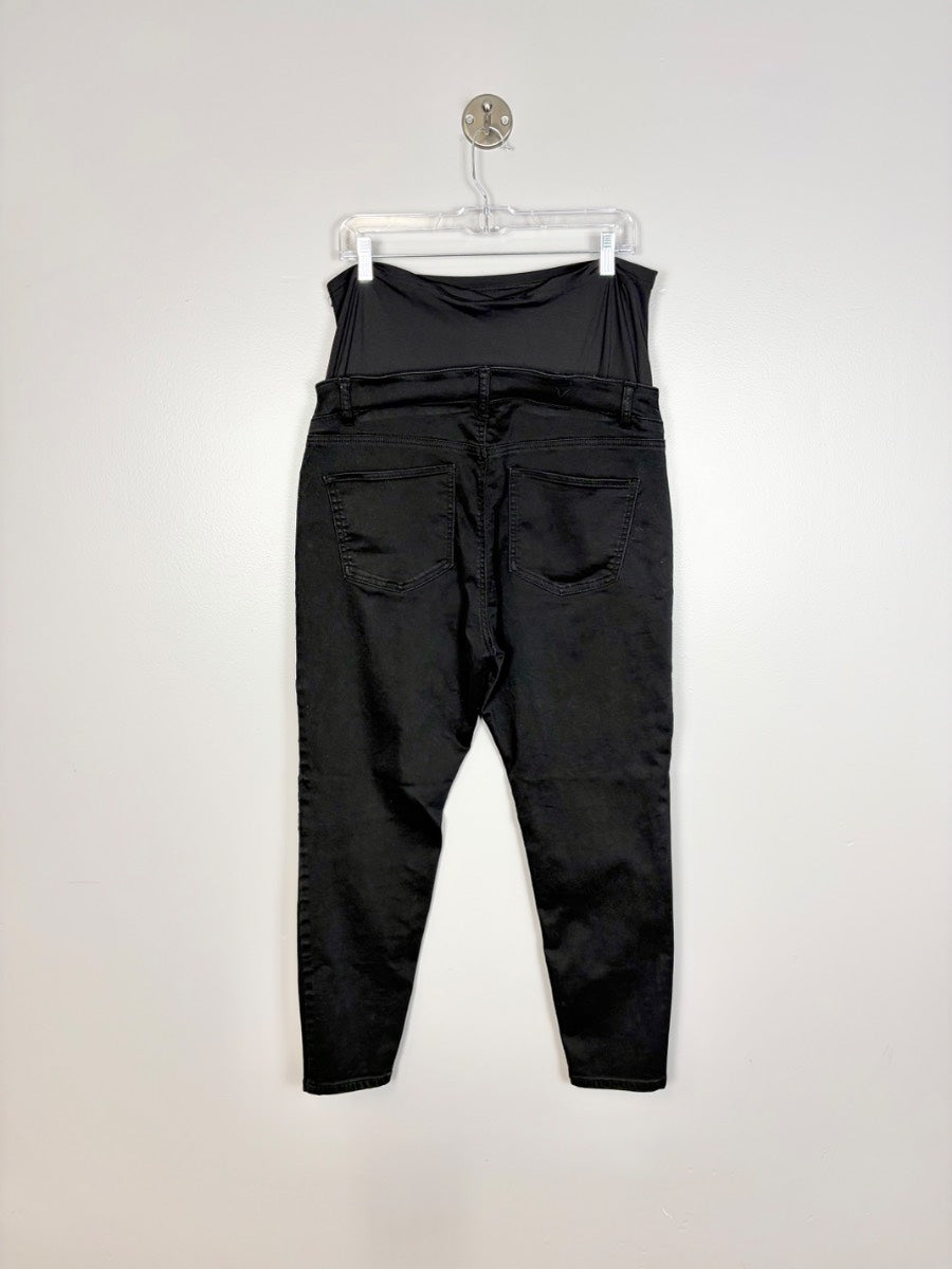 L - Thyme Black Skinny Pants