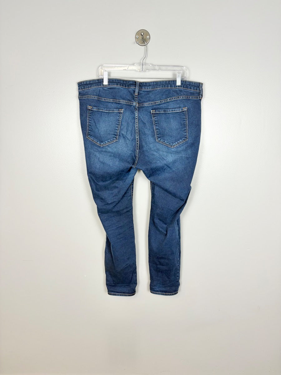 XL/16 - Old Navy Low Panel Distressed Skinny Jeans