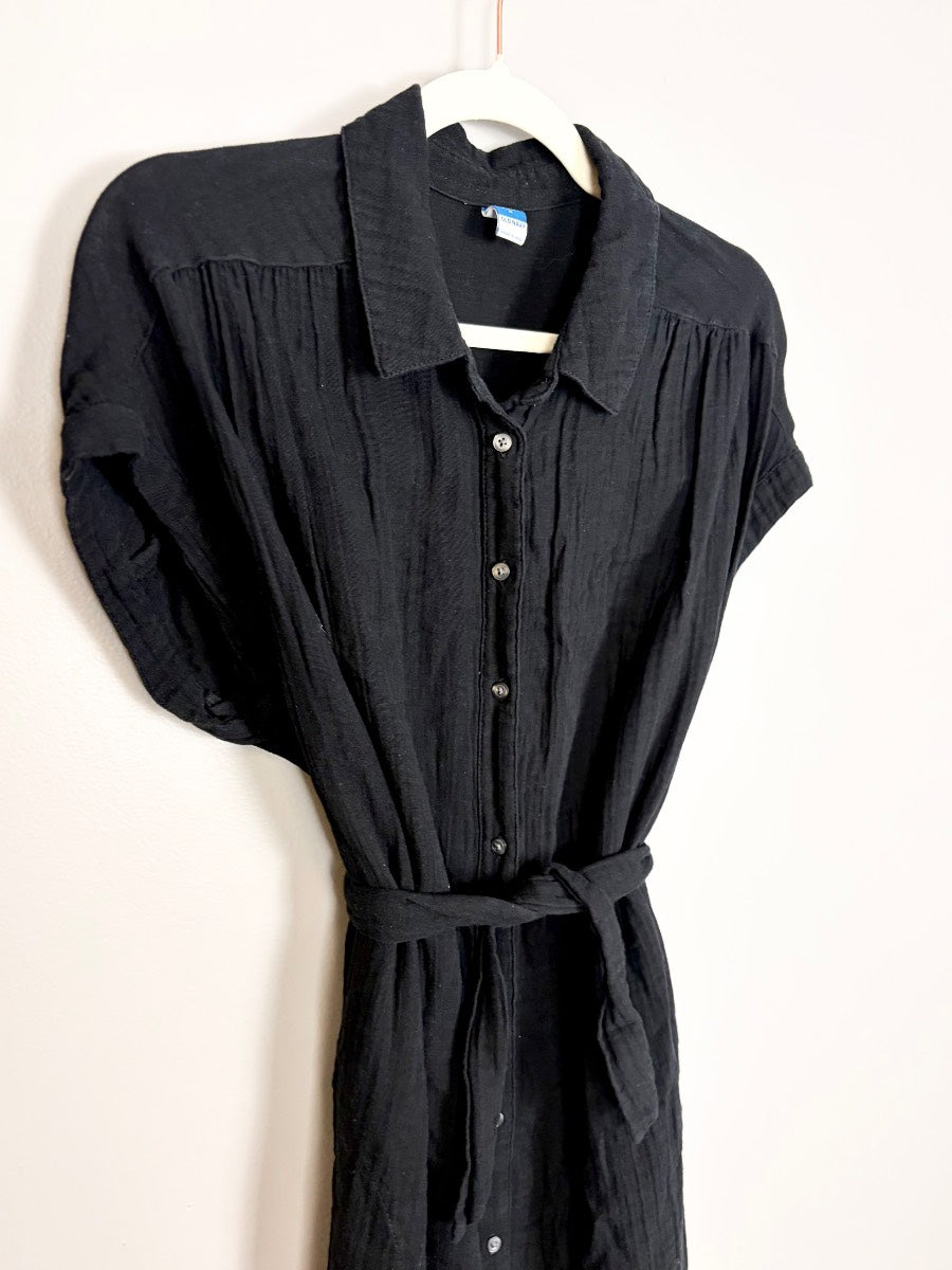 M - Old Navy Black Waffle Weave Maxi Dress