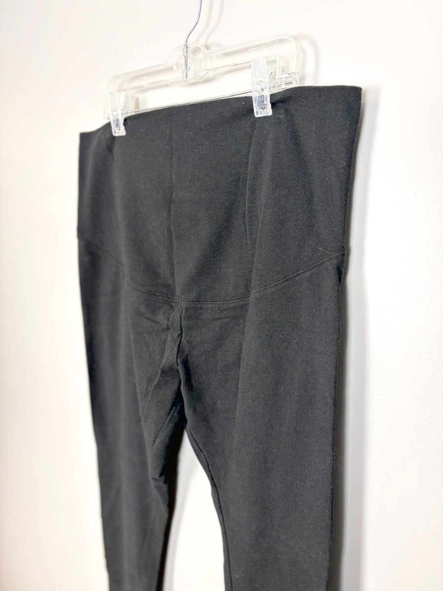 M - Paisley Sky Black Leggings