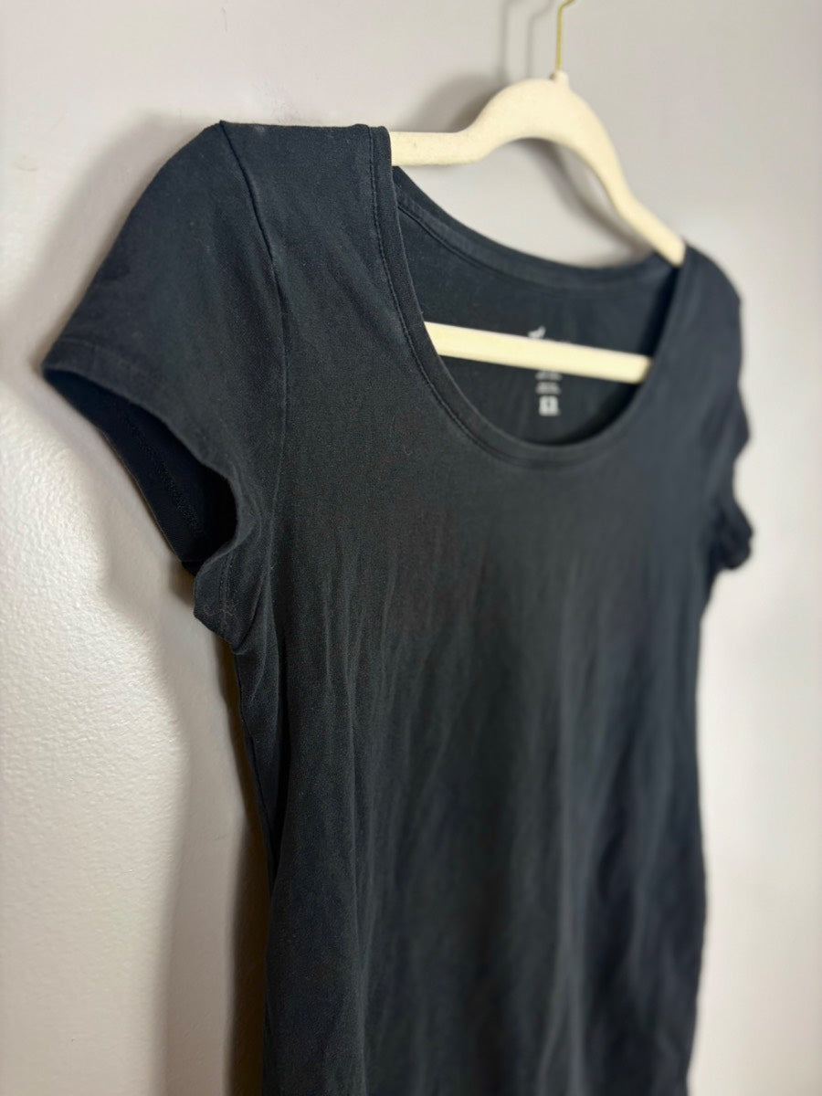 S - Thyme Black Cap Sleeve Tee