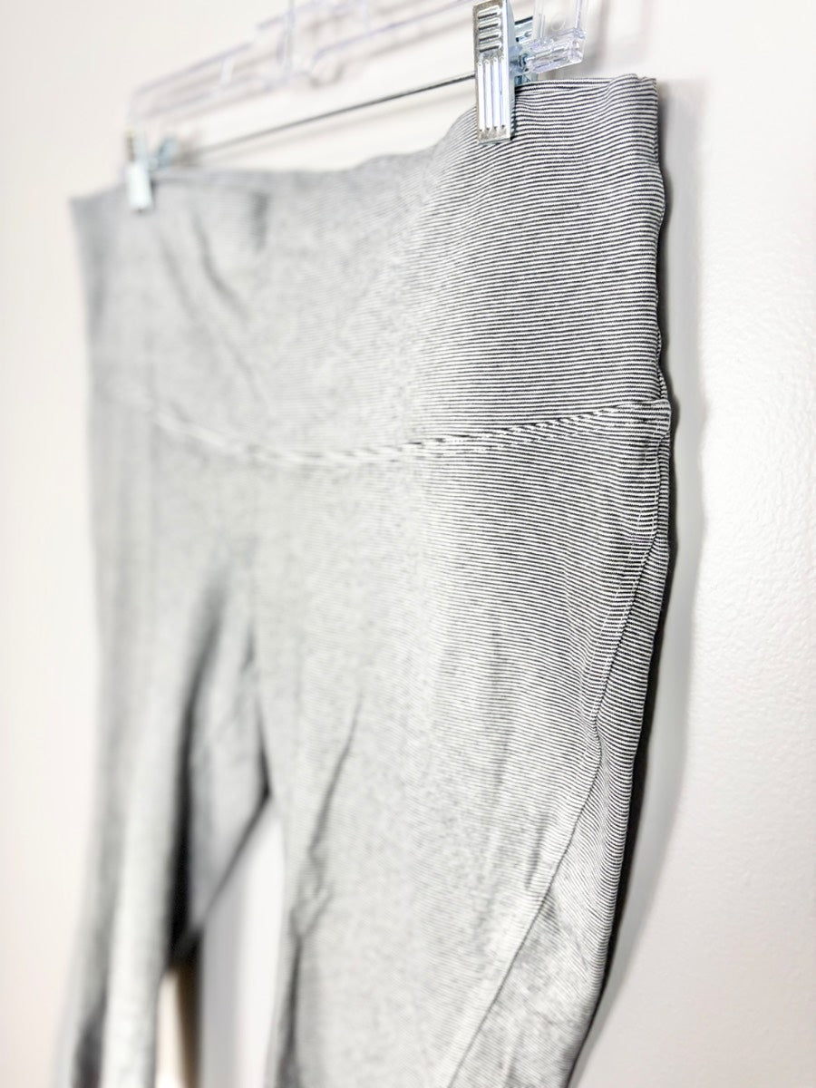 XL - Thyme Striped Crop Leggings
