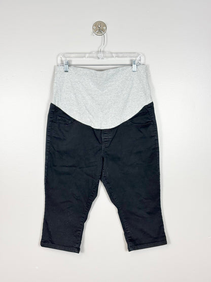 XL - Insider Premium Black Denim Capri