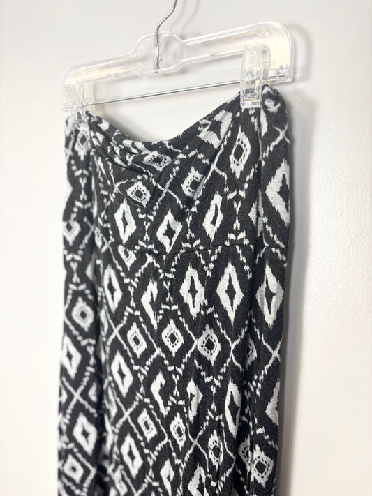 S/M - Stretch Geometric Maxi Skirt