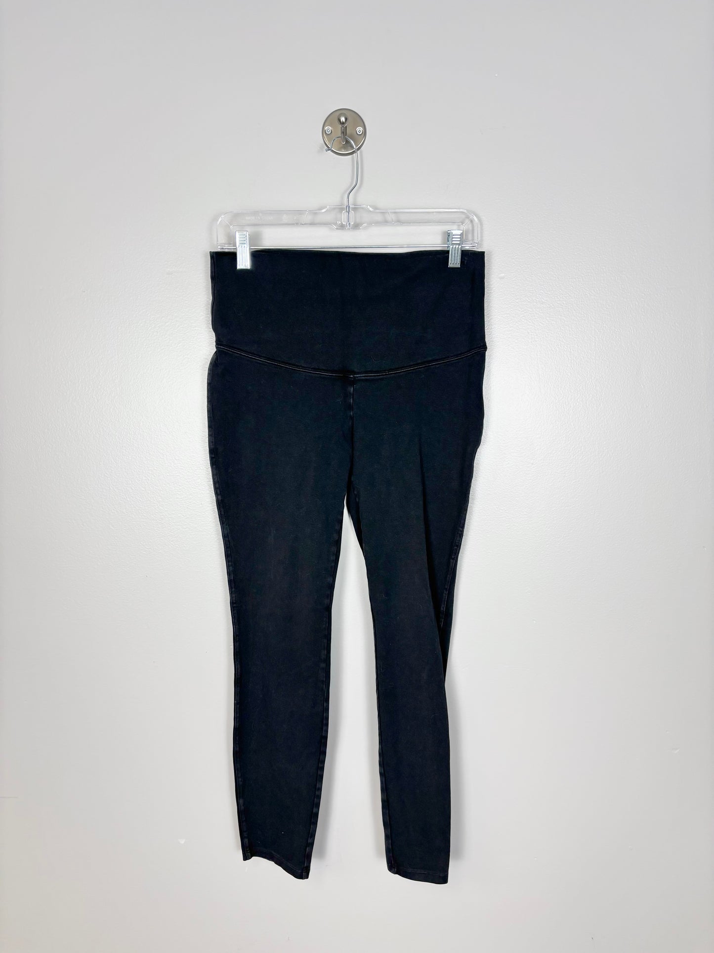 M - Thyme Thick Black Leggings