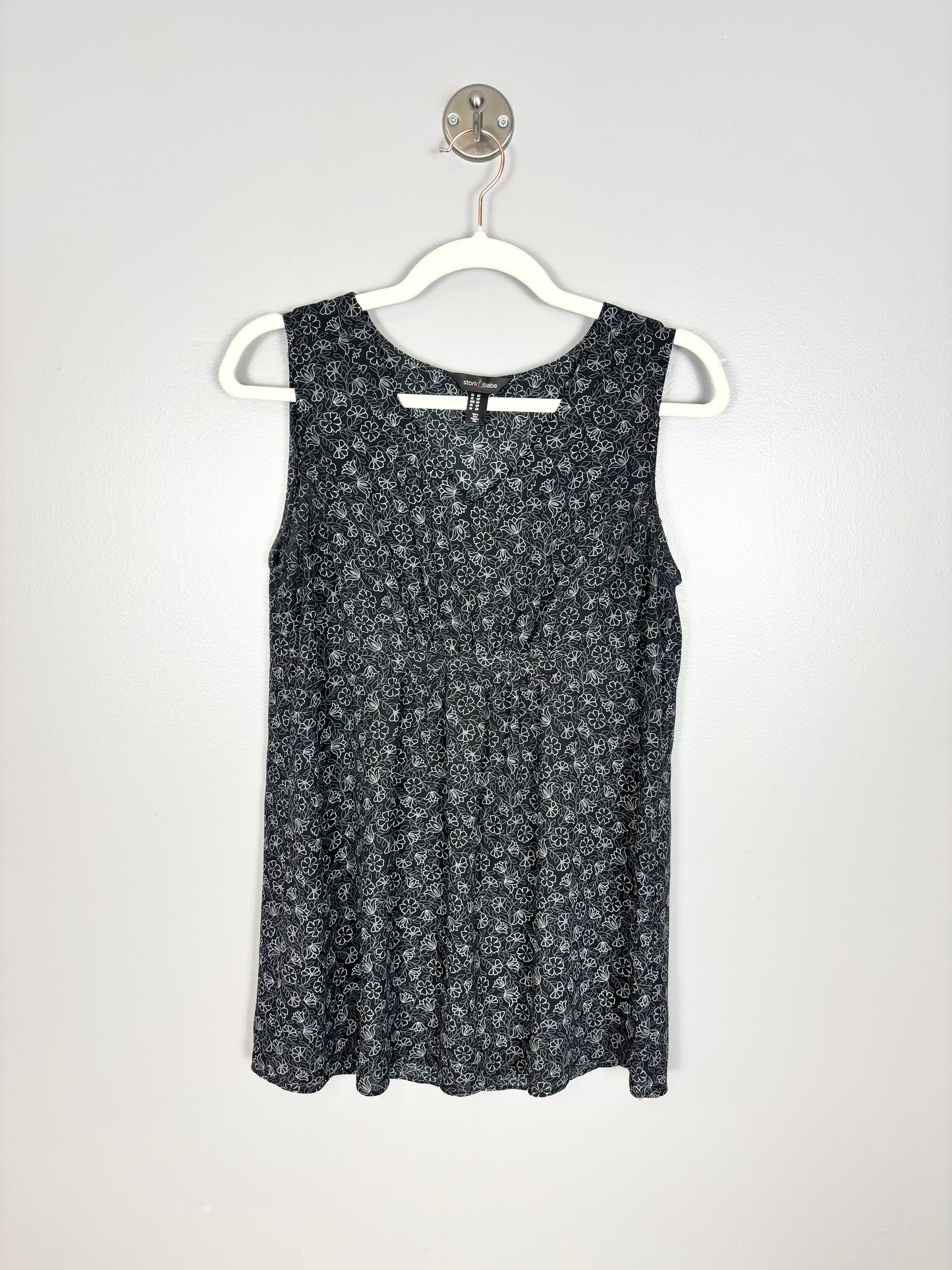 S - Stork & Babe Black & White Floral Sleeveless Blouse