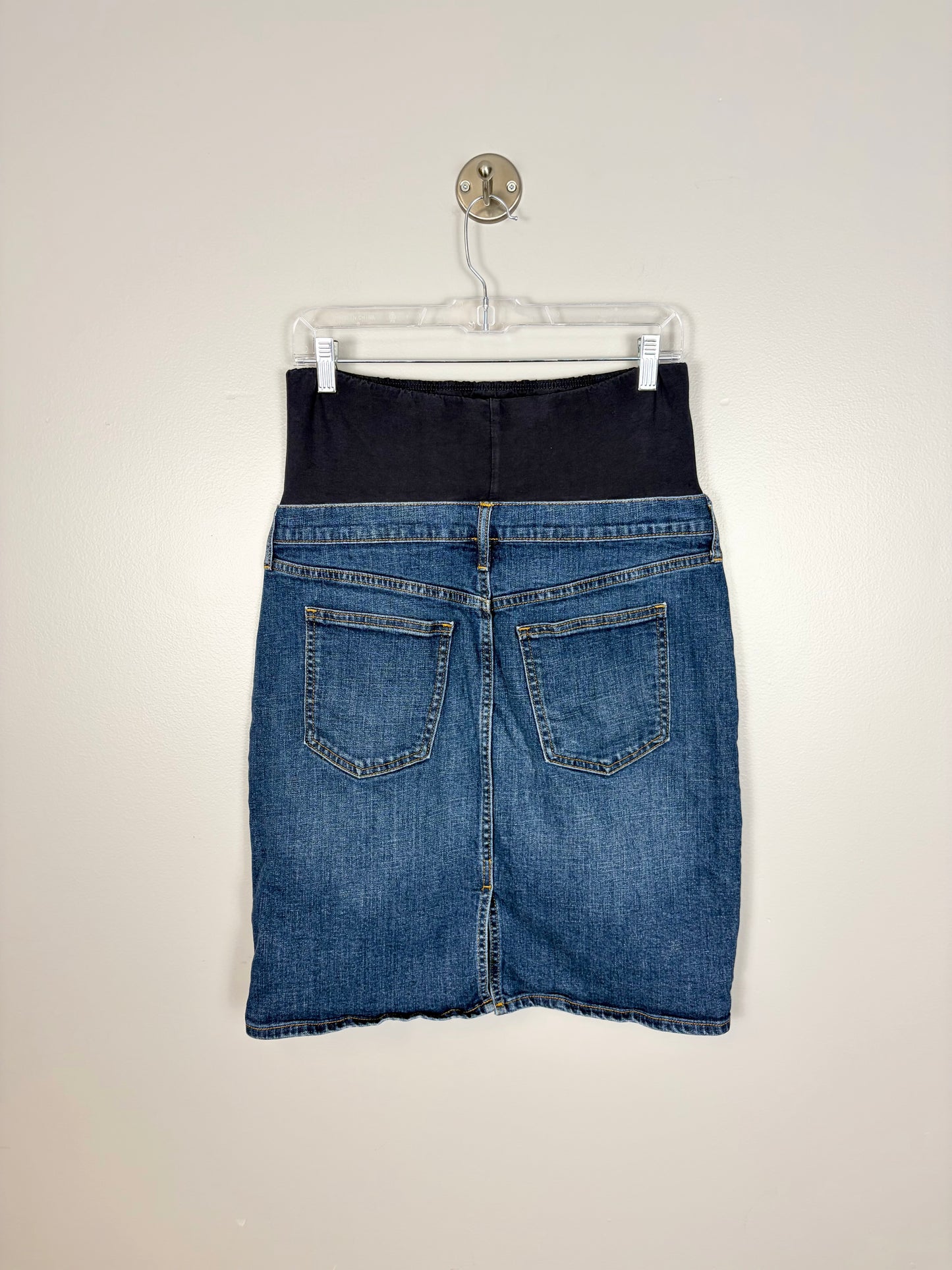M/8 - Gap Denim Maternity Skirt With Belly Panel