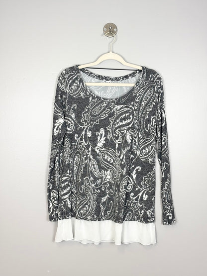 L - Thyme Double-Layer Paisley Sweater