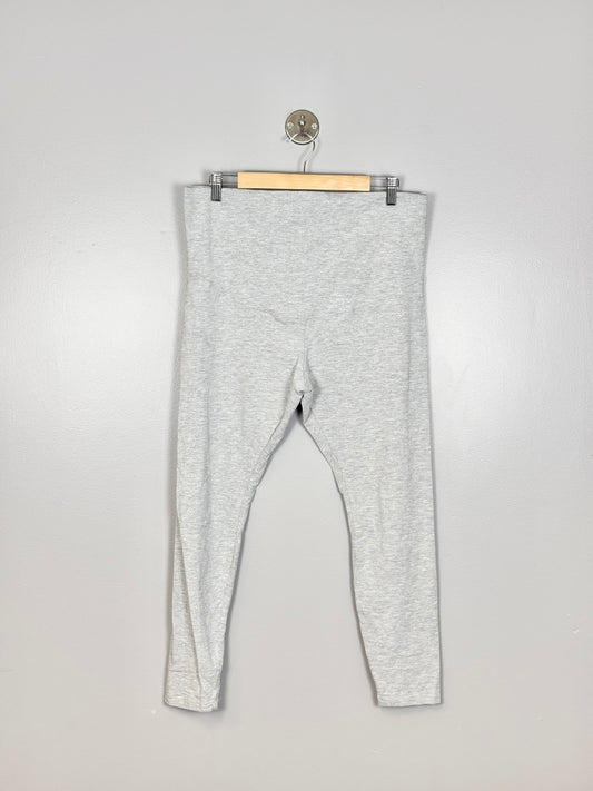 L - Paisley Sky Light Grey Cropped Leggings