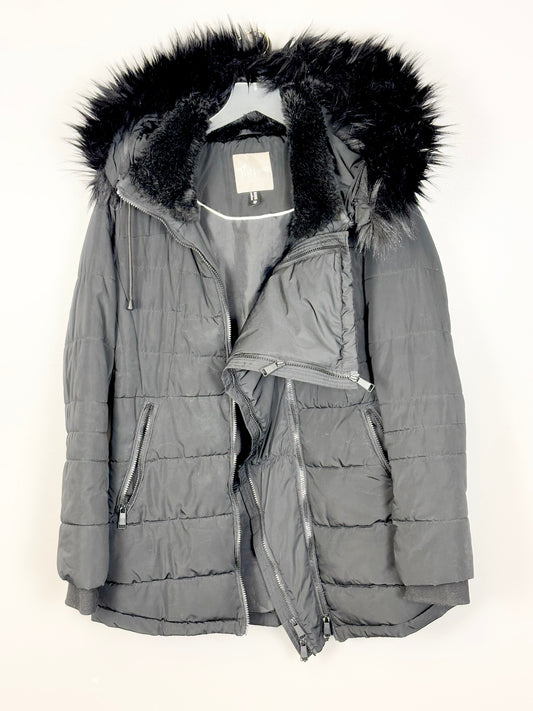 M - Thyme Baby Wearing Coat
