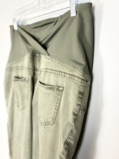 M/Size 8 - Isabel Straight Leg Sage Green Pant