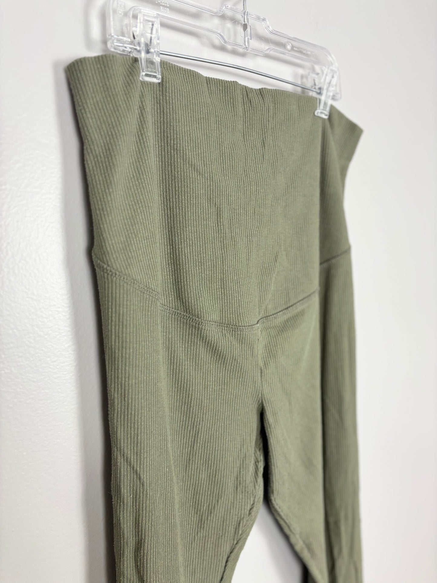 M - Old Navy Ribbed Green Leggings